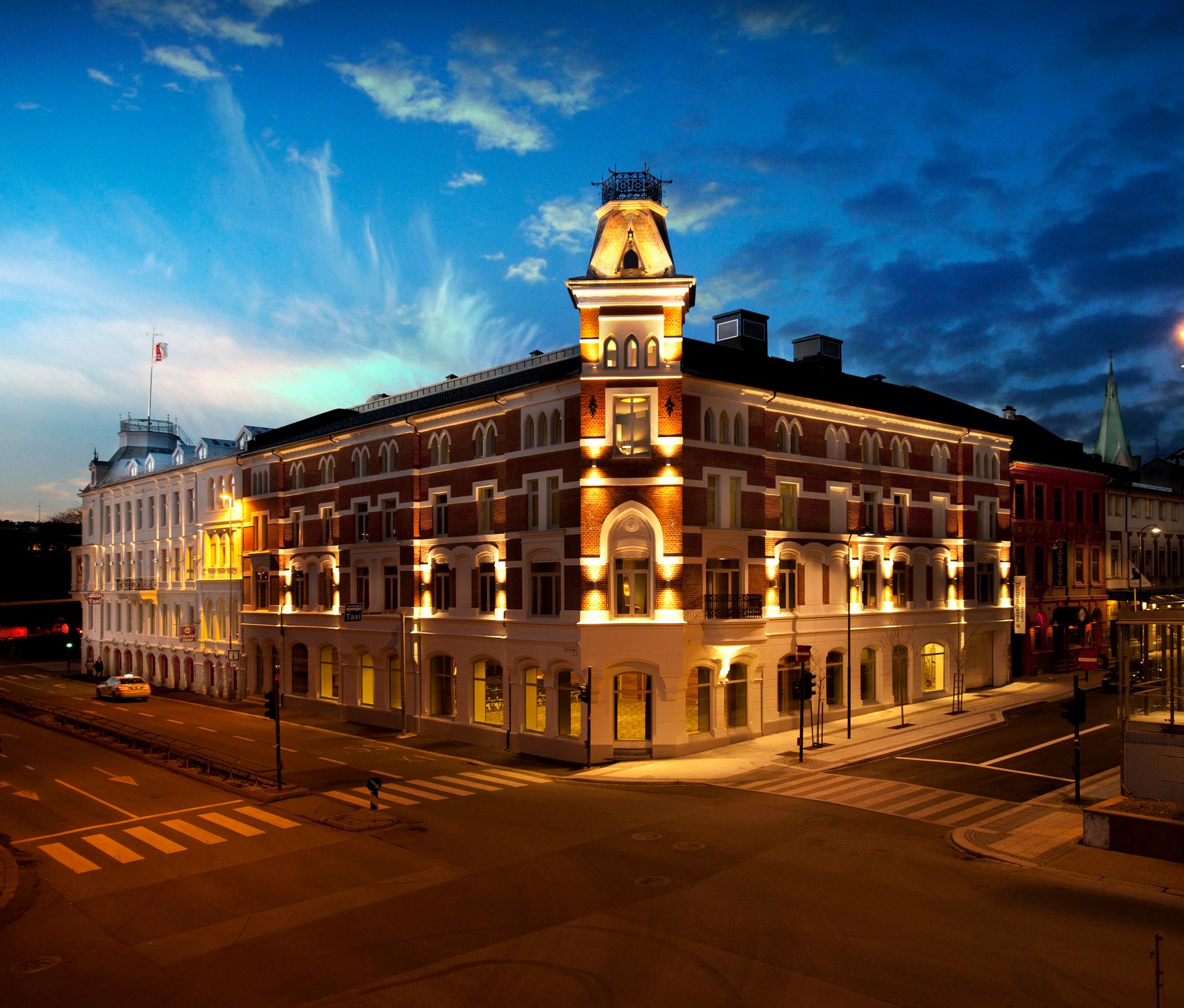 Fasaden på Clarion Hotel Ernst