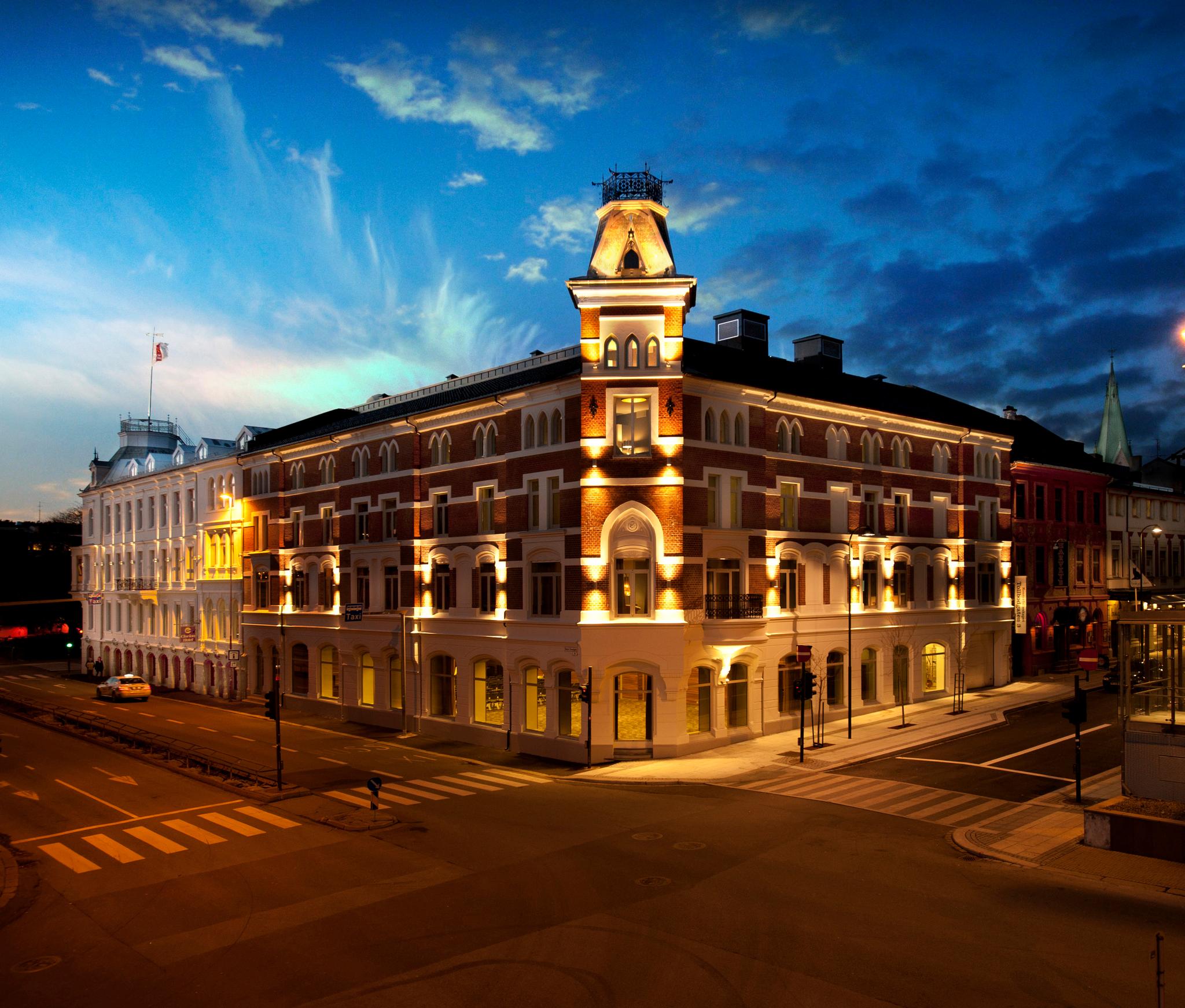 Fasaden på Clarion Hotel Ernst