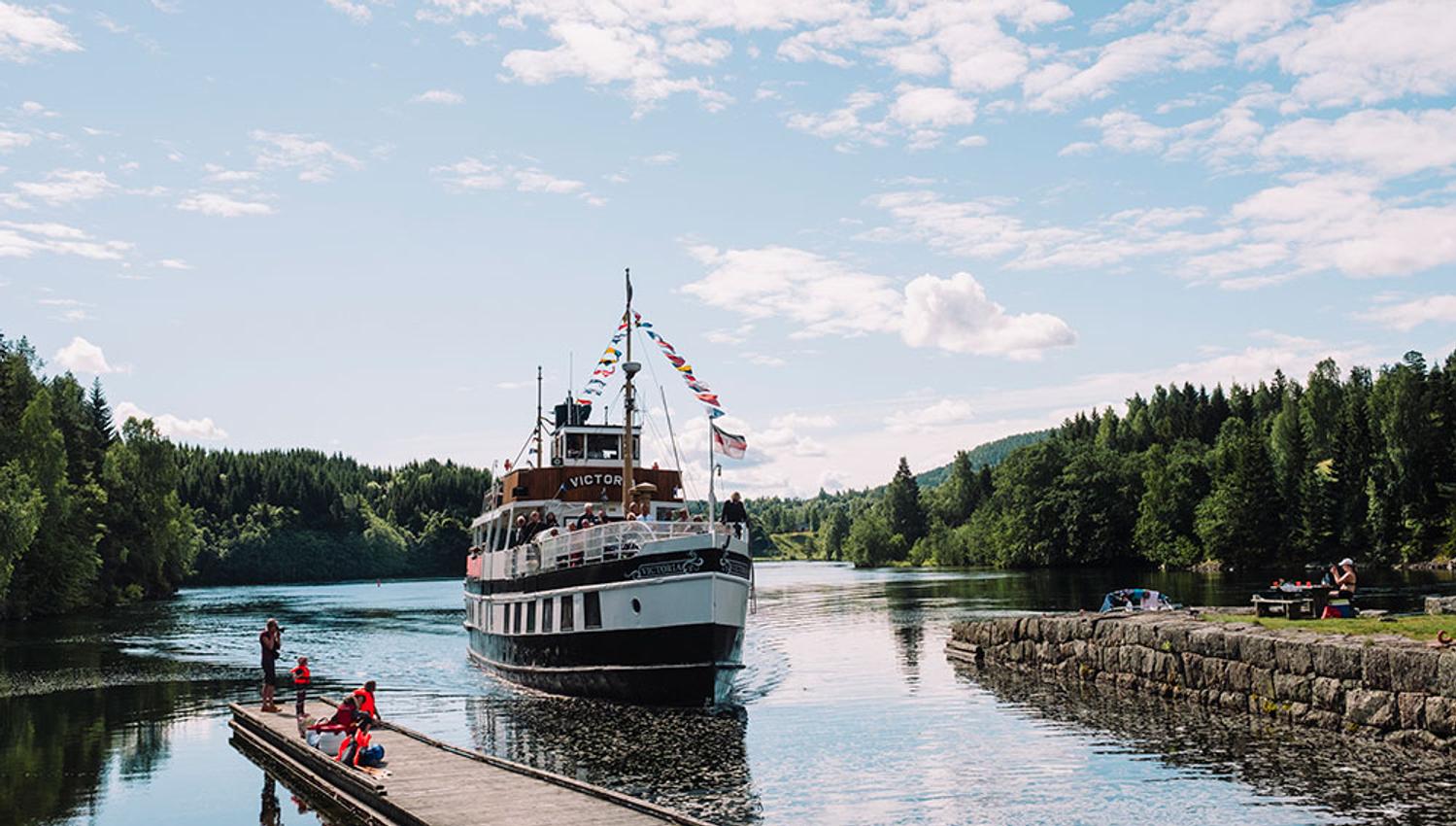 MS Victoria on the Telemark Canal
