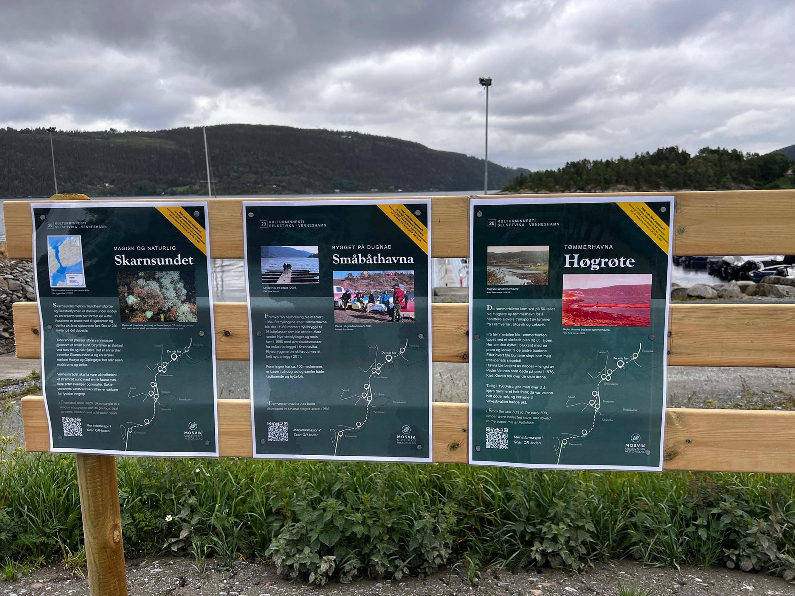 Kulturminnevandringen Selsethvika/Venneshamn - skiltene ved båthavna