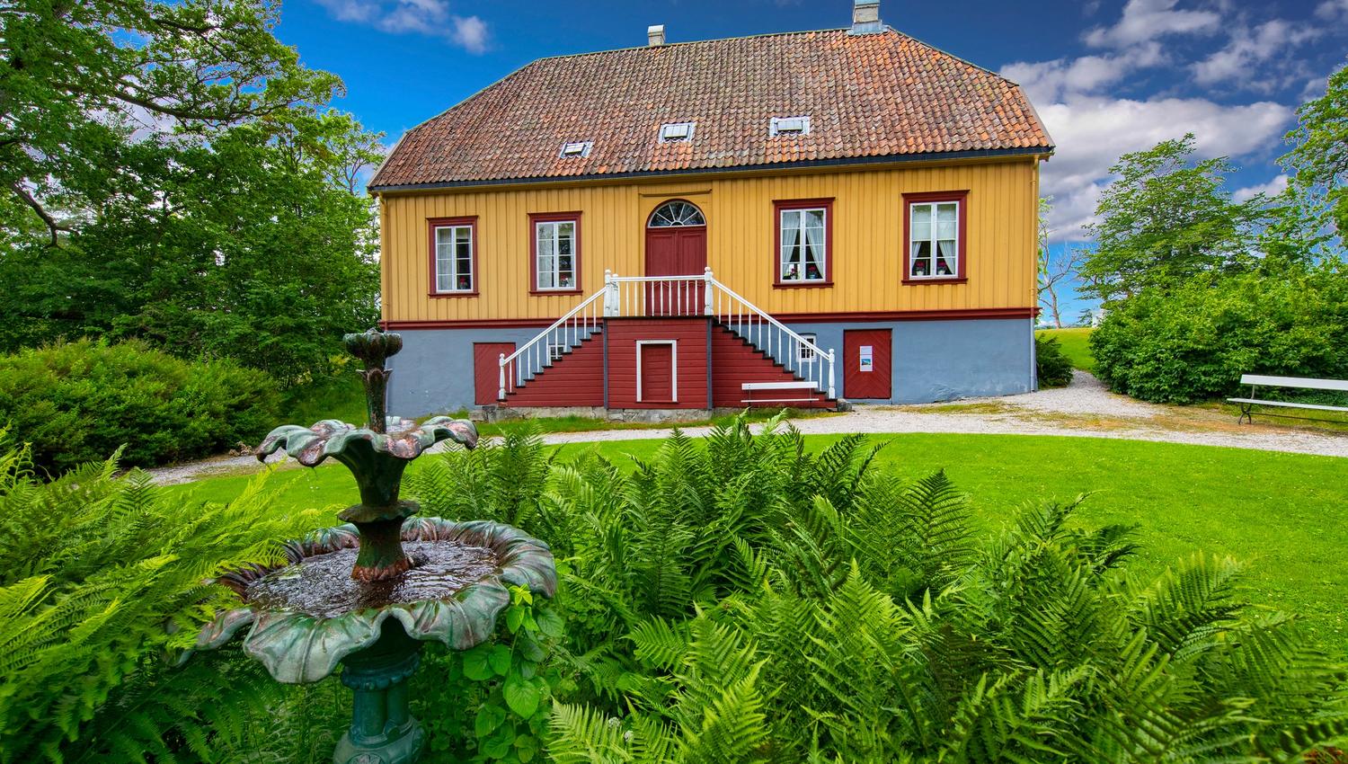 Lystgården Berg Kragerø museum lite