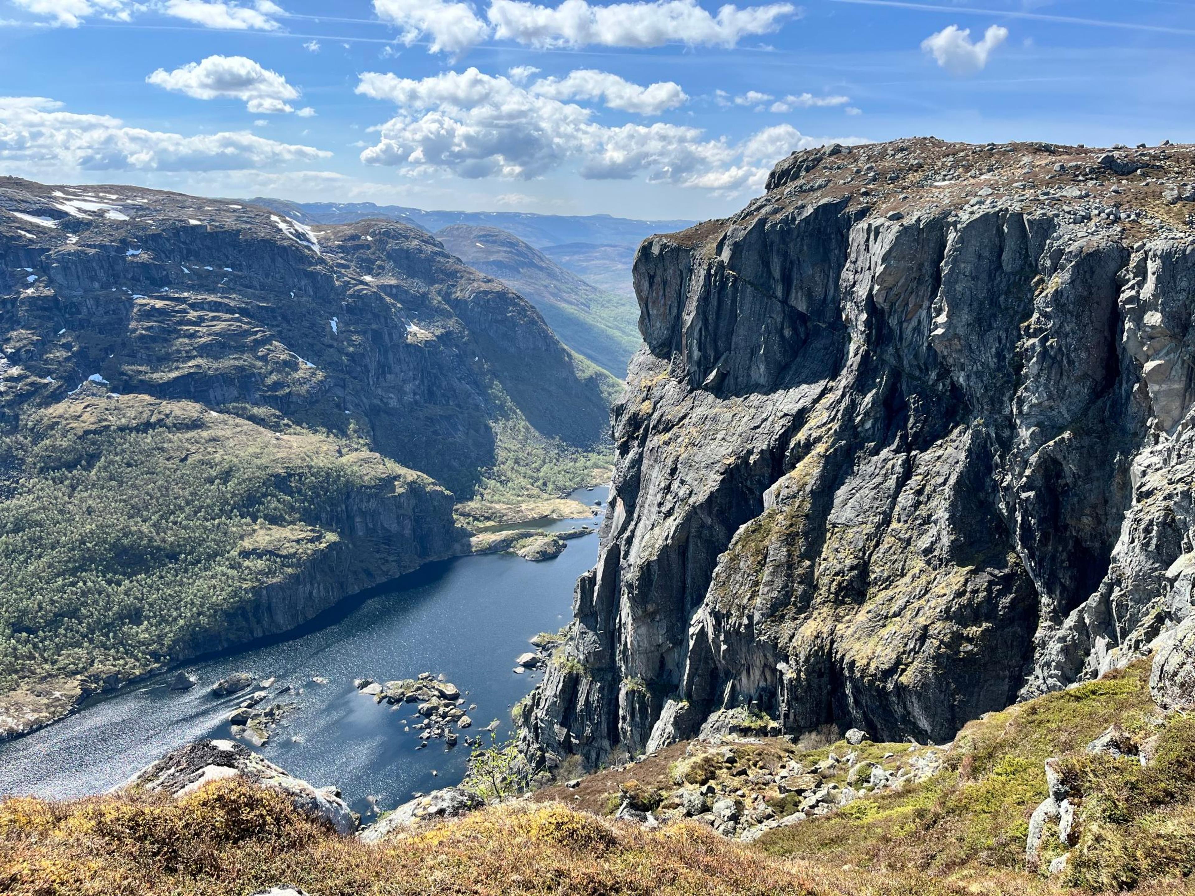 Preikestolen and Viglesdalen