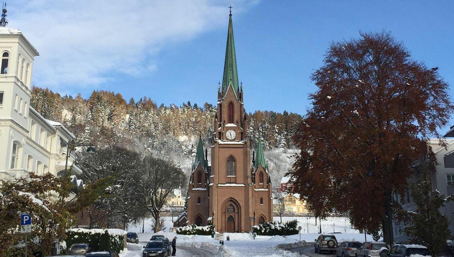 Bragernes kirke - en vinterdag