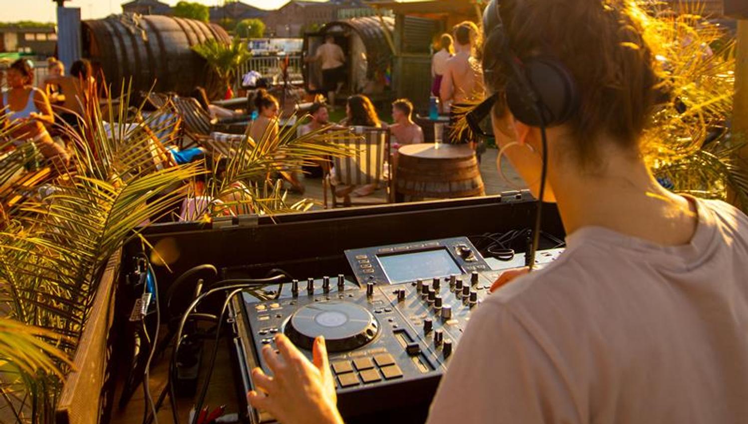 DJ on the fjord terrace
