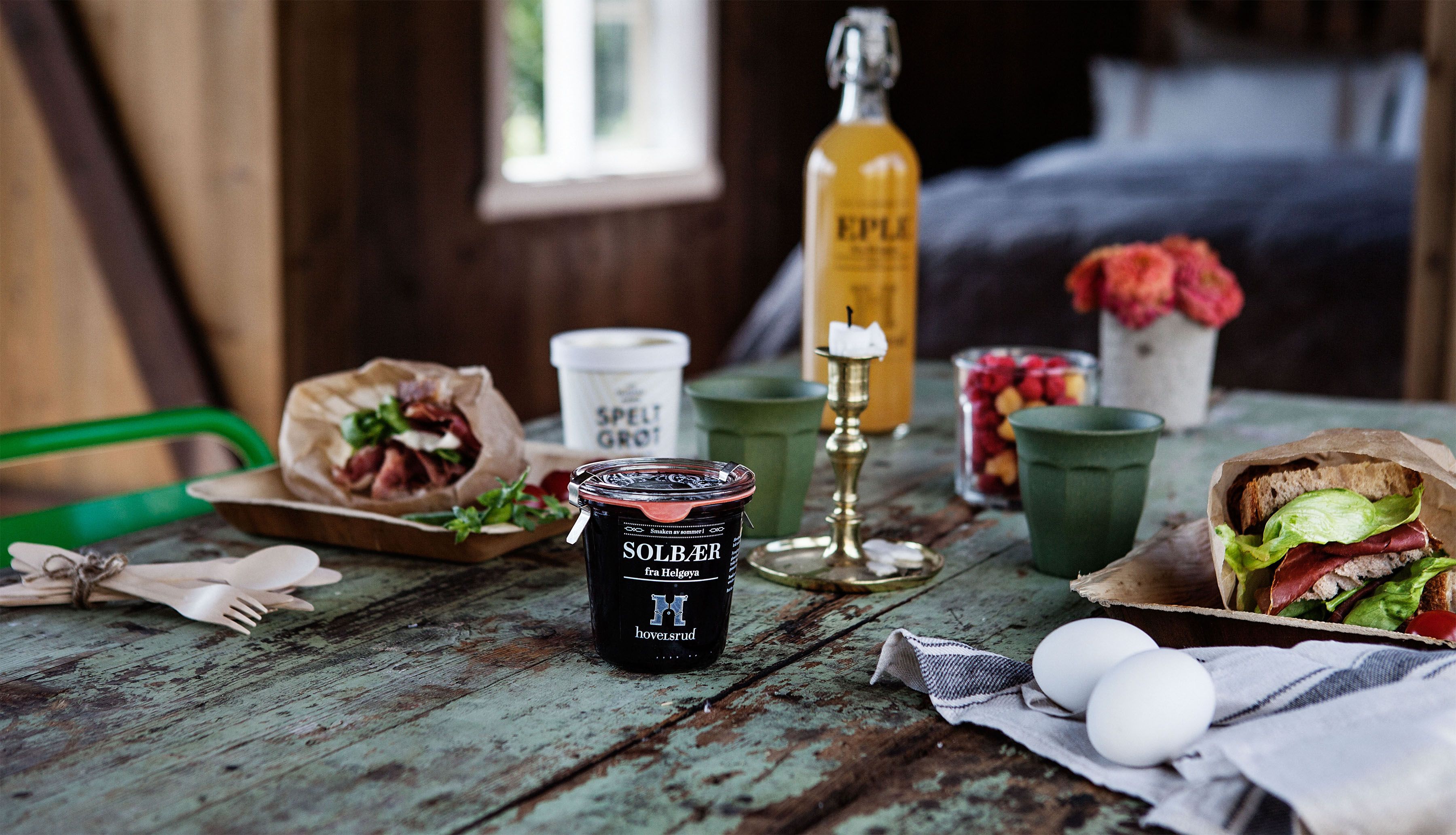 Sommerfjøset på Hovelsrud gård - frokost