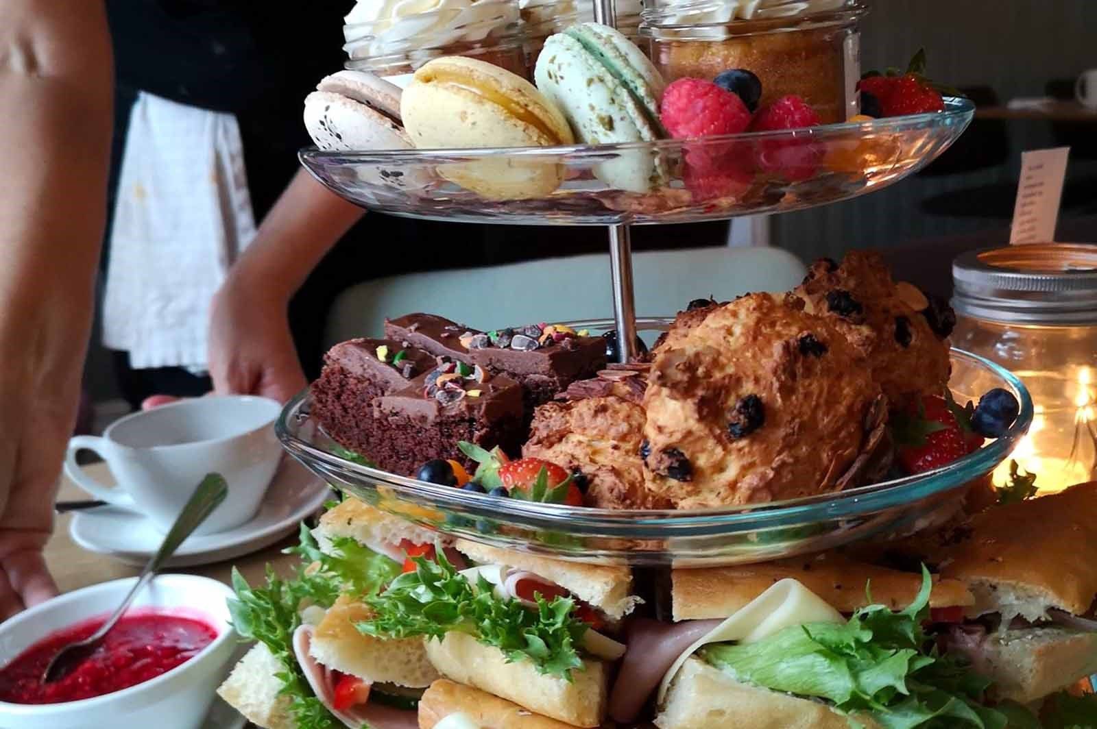 et brett med godsaker