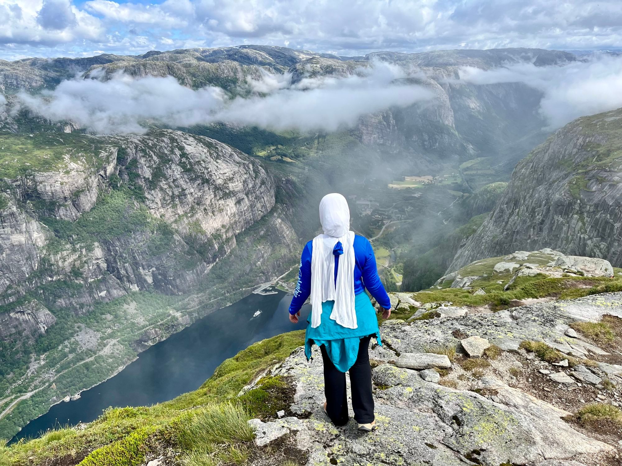Fjord Hikes Kjerag Hike