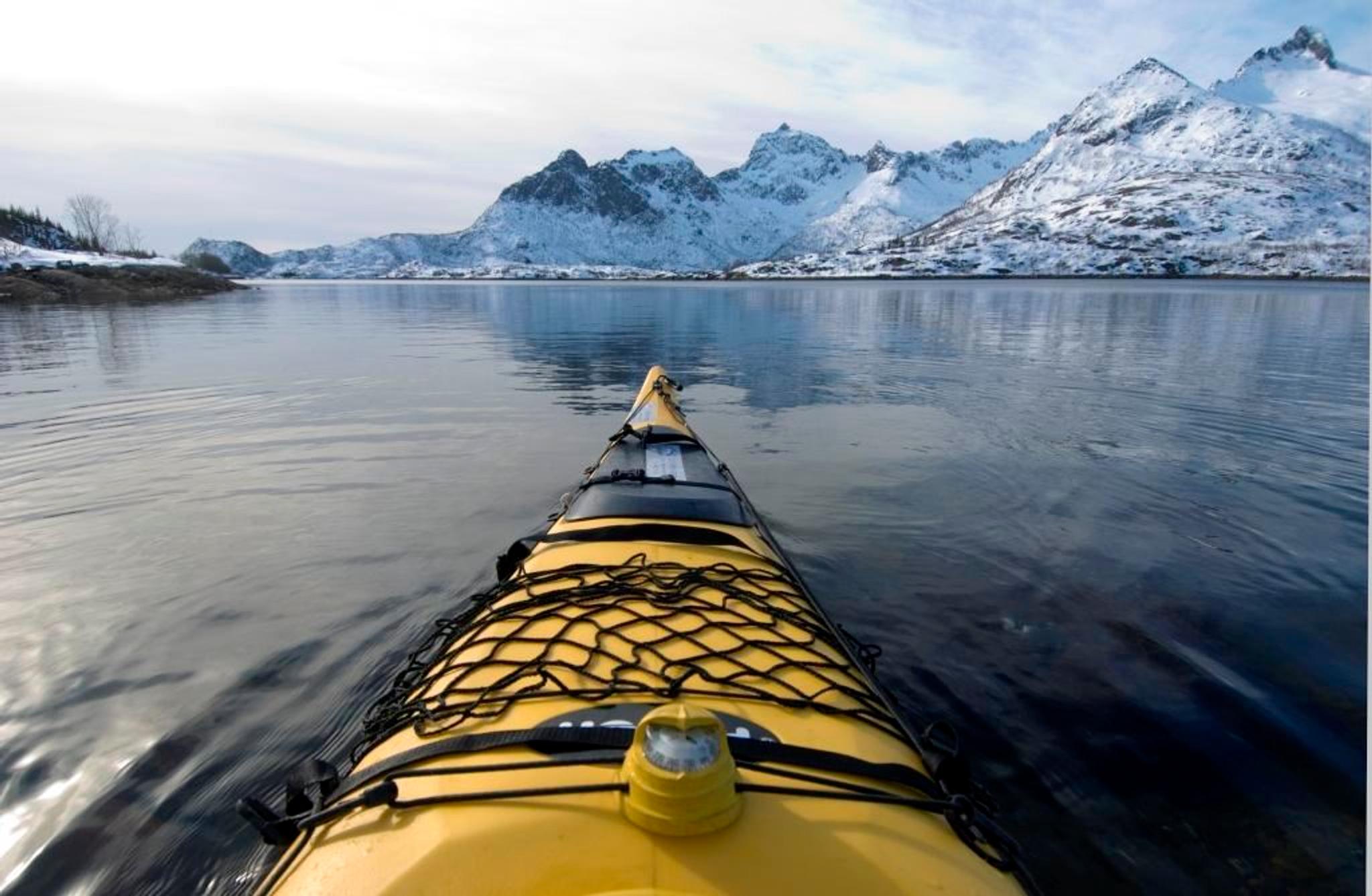 Winter Seekayak Touren auf den Lofoten