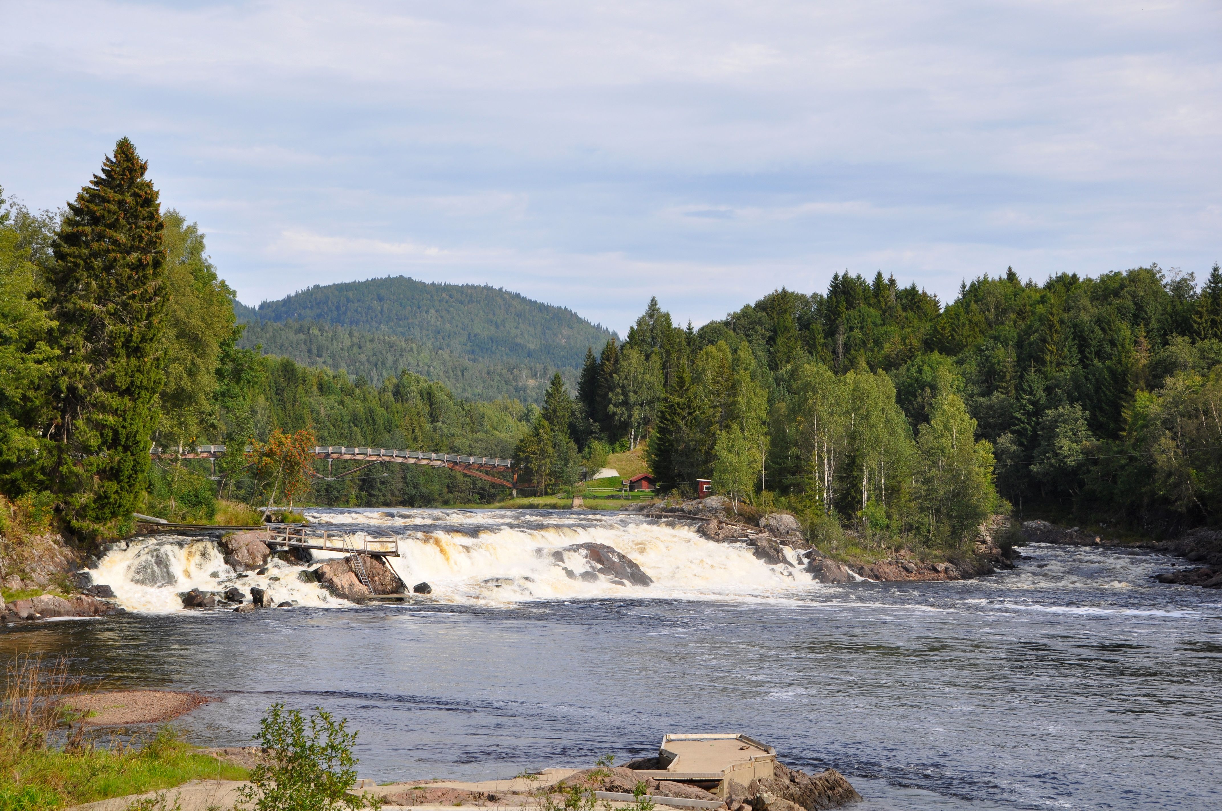 Kjærra Fossepark, river