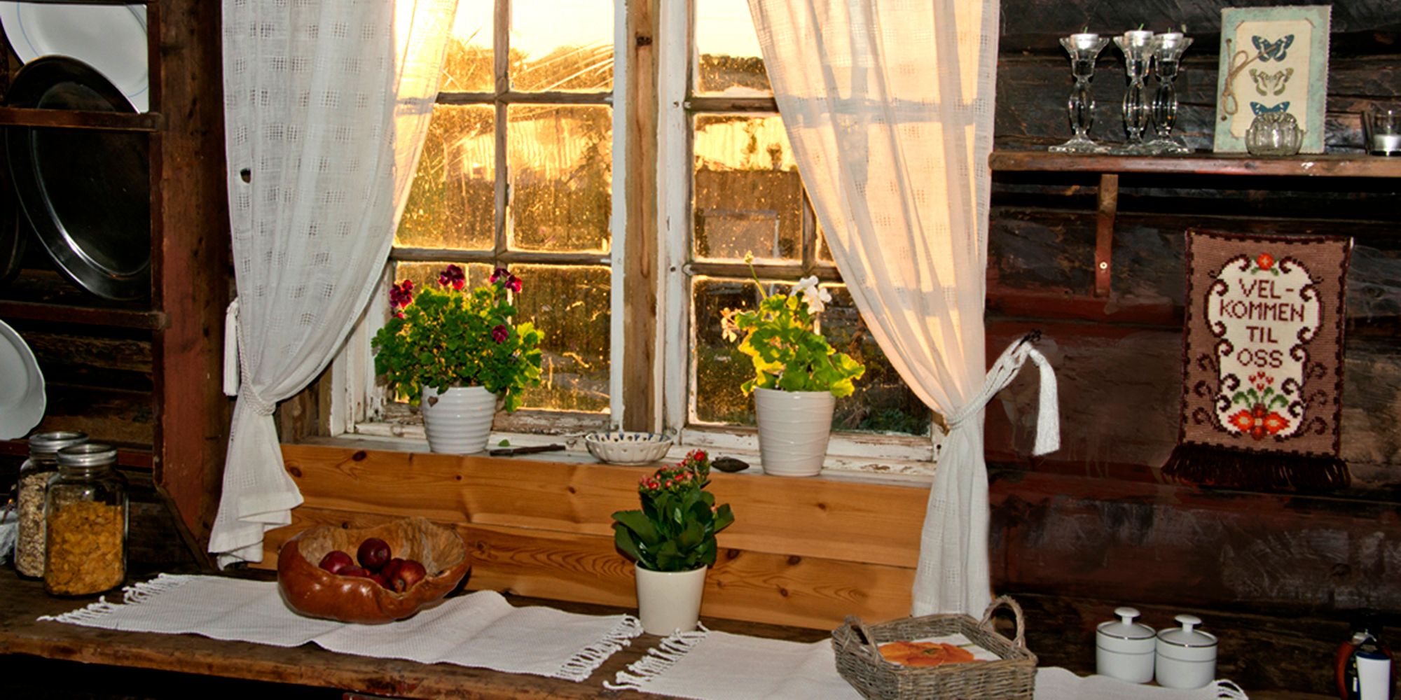 Pilegrimsovernatting på Munkeby Herberge - med cafe og gårdsbutikk