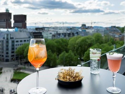 Cocktails and a great view over Oslo. Eight Rooftop Bar.