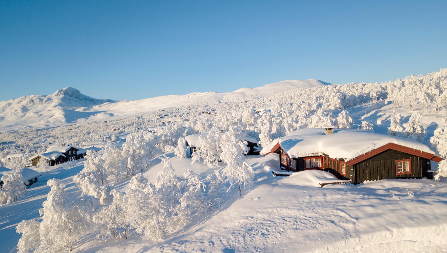 Utleiehytte i flott vinterlandskap på Beitostølen.
