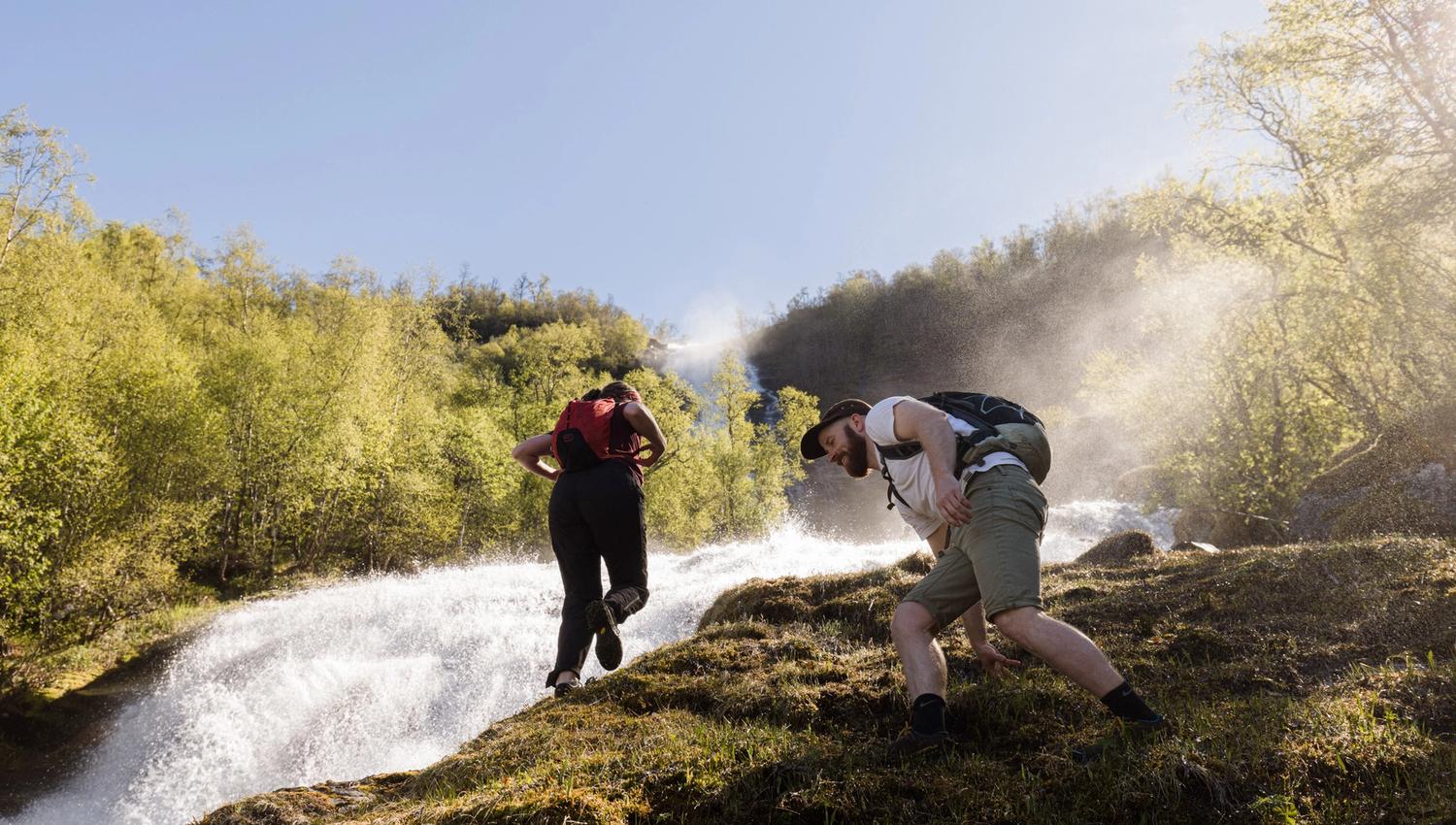 The trip is close to rapids and waterfalls. Parts of the trip have safety ropes for guests who want to walk along the river rapids.