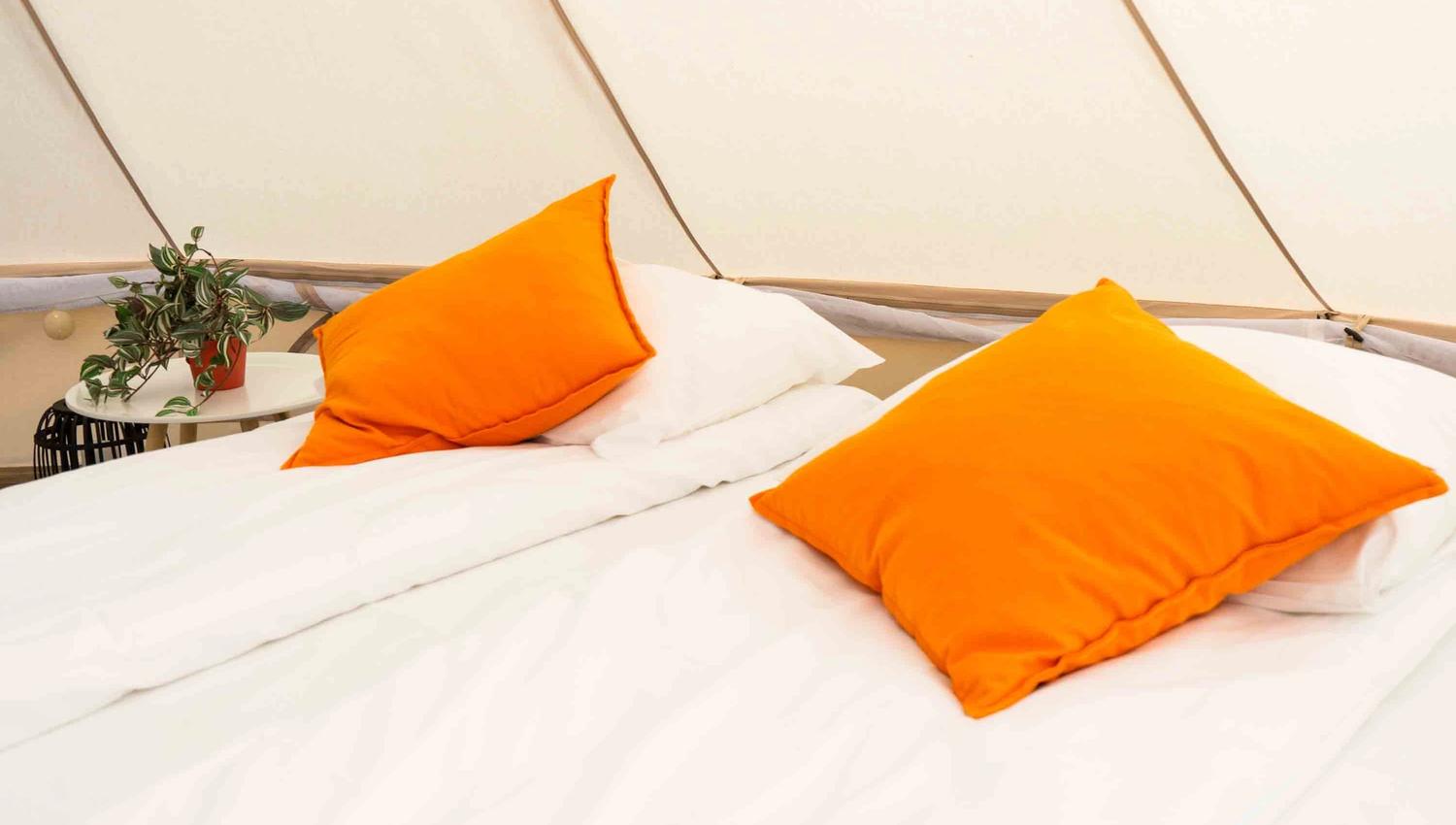 Sov godt med glamping på Thorbjørnrud Hotell