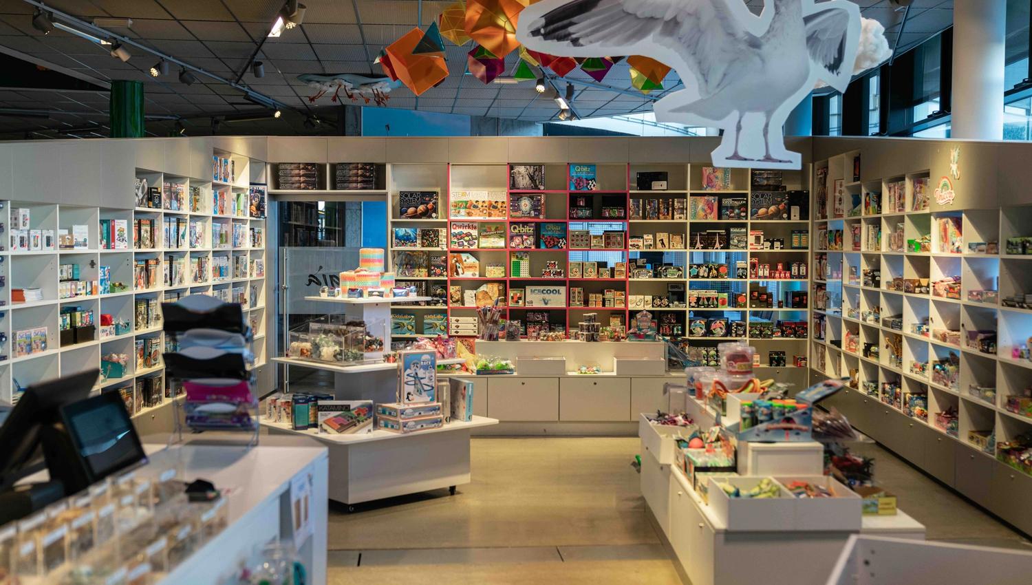 an overview of the toy store at INSPIRIA Science center