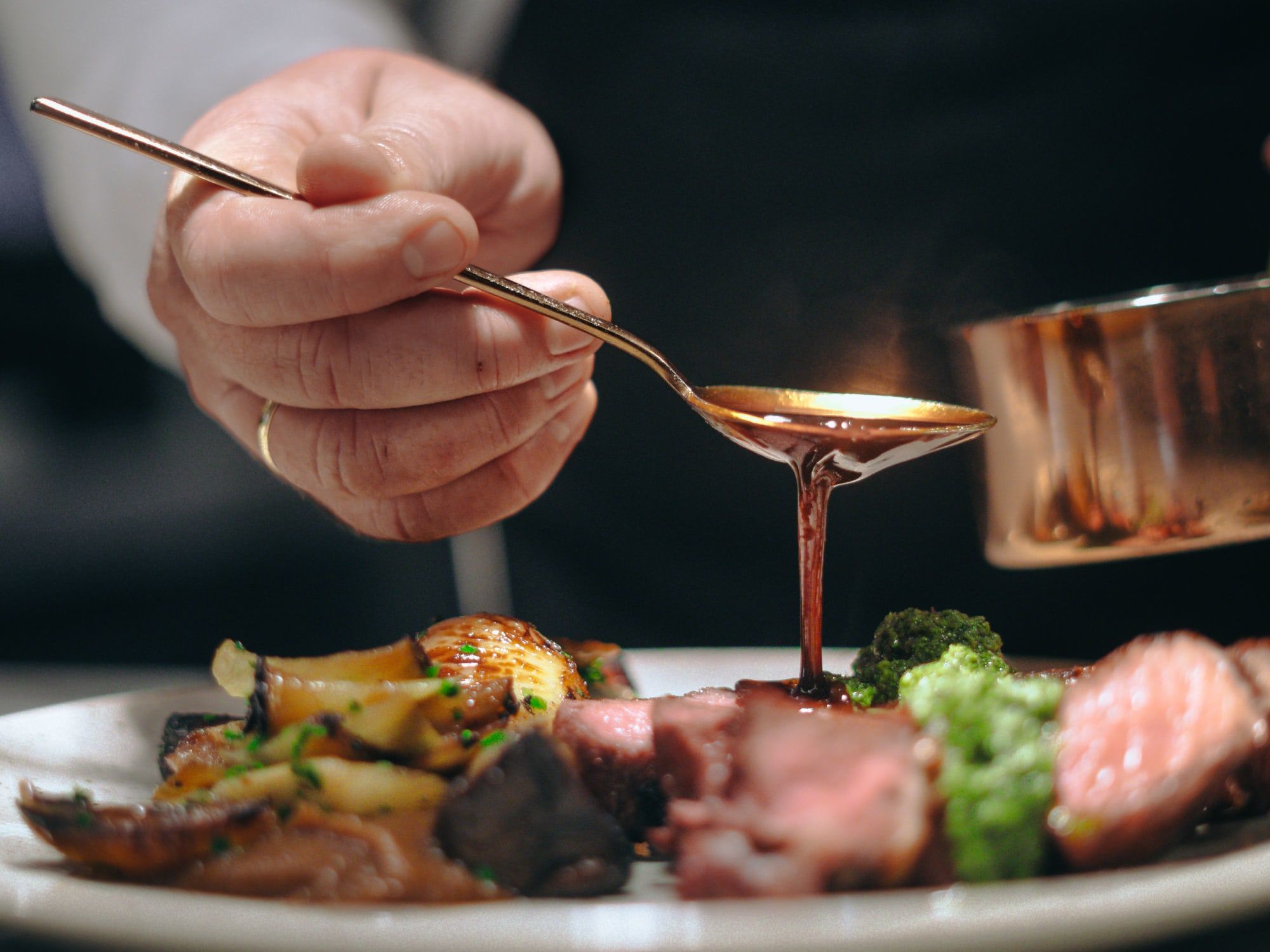 Restauranten på Grand Hotell Egersund, Eigra kjøkken og bar