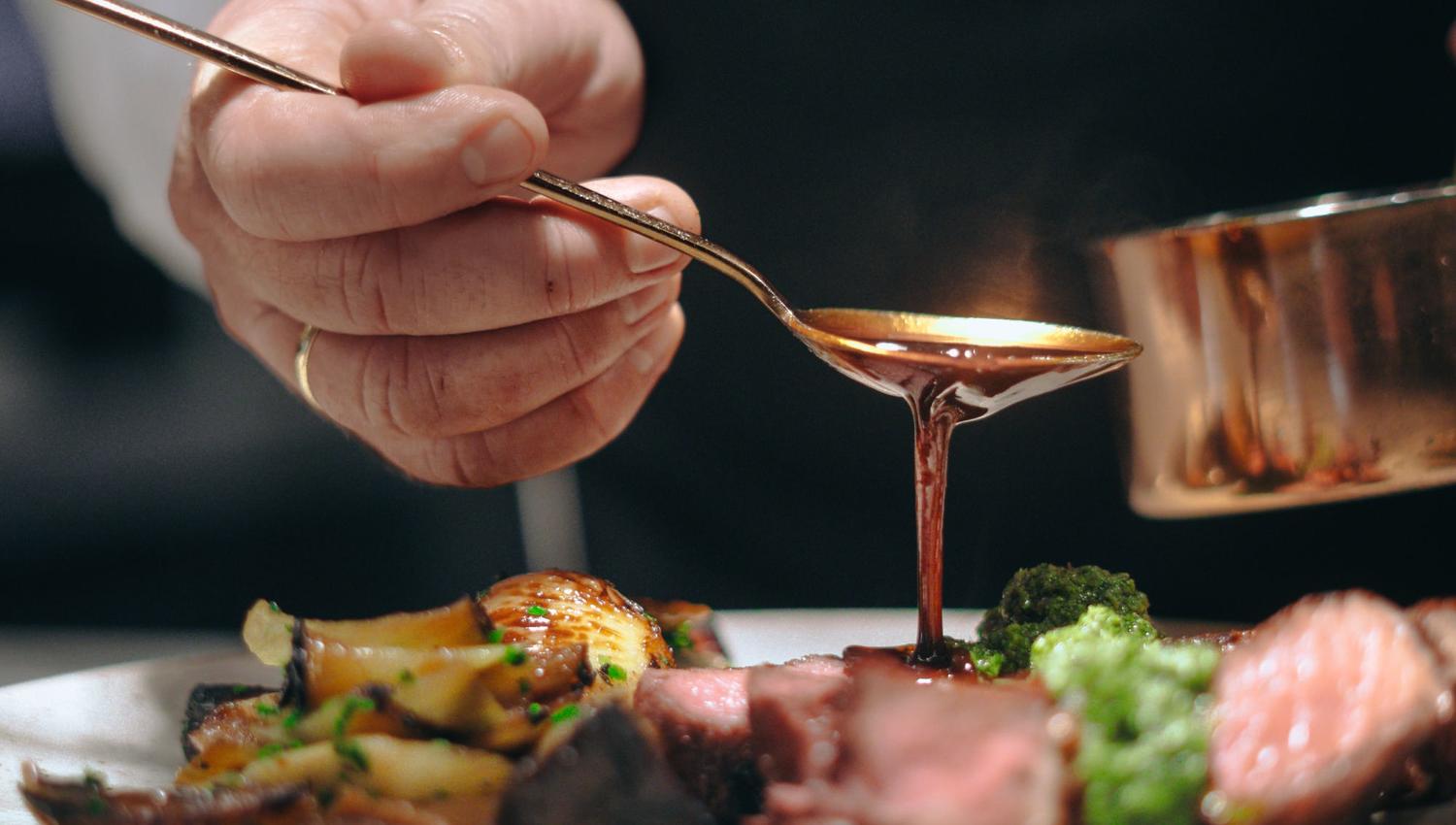 Restauranten på Grand Hotell Egersund, Eigra kjøkken og bar