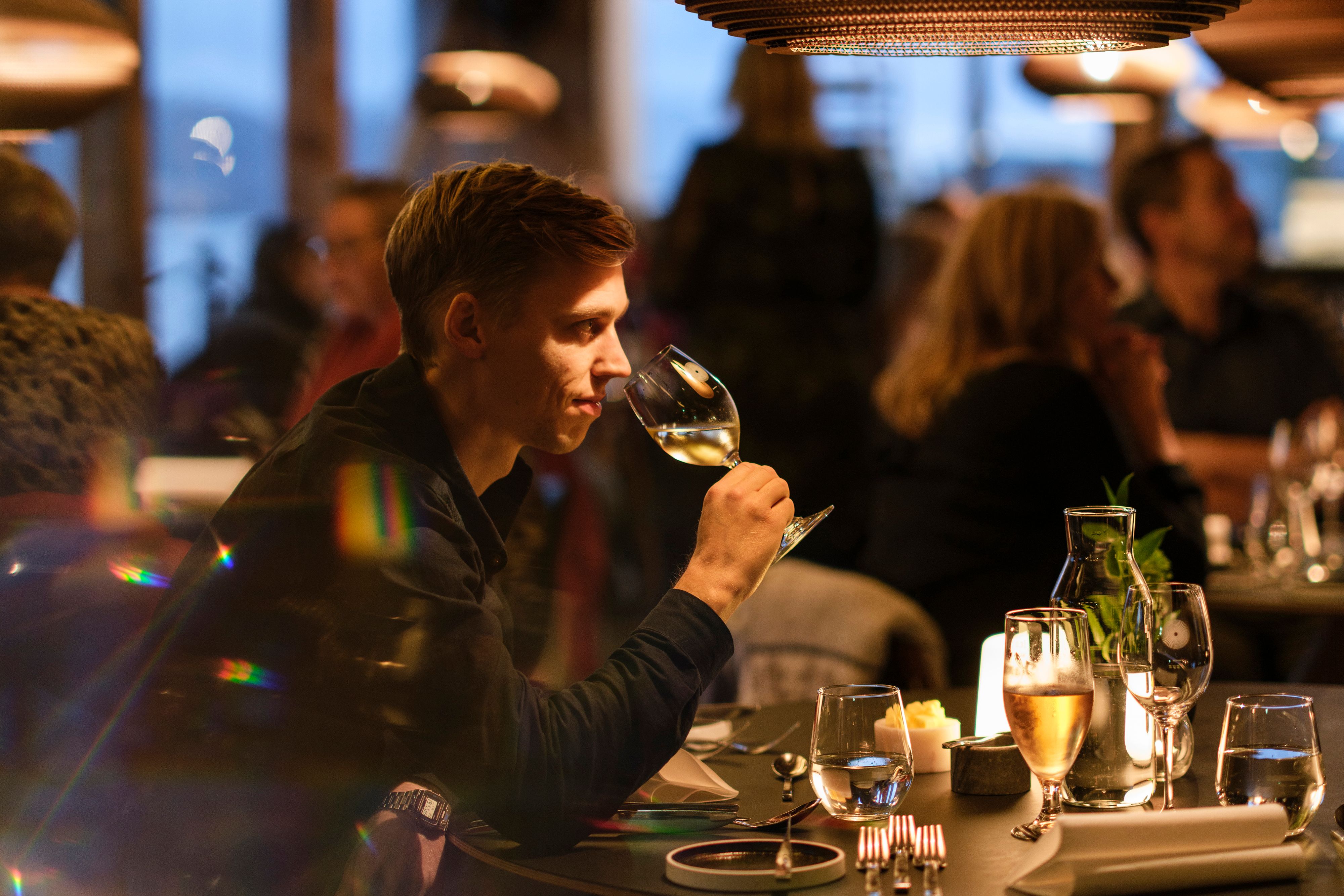 Fin stemning i lokalet på Kami Skotholmen