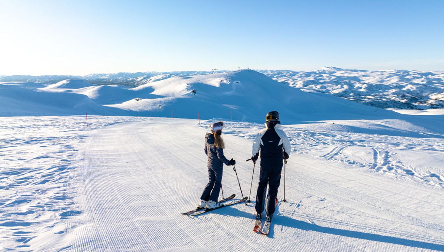 Vinje_vinter_2-på-alpinbakke-på-Haukelifjell-skisenter_1000x667