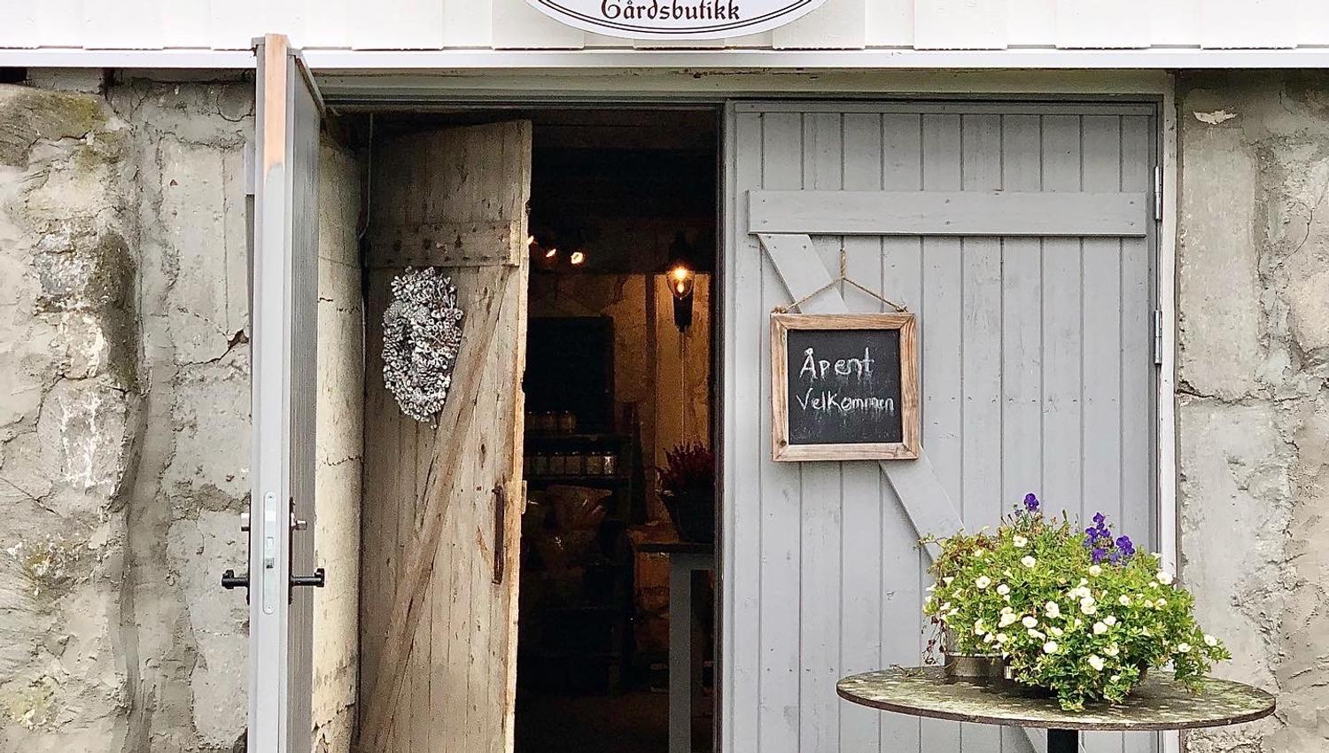 Kvarstad Gård selvbetjente gårdsbutikk