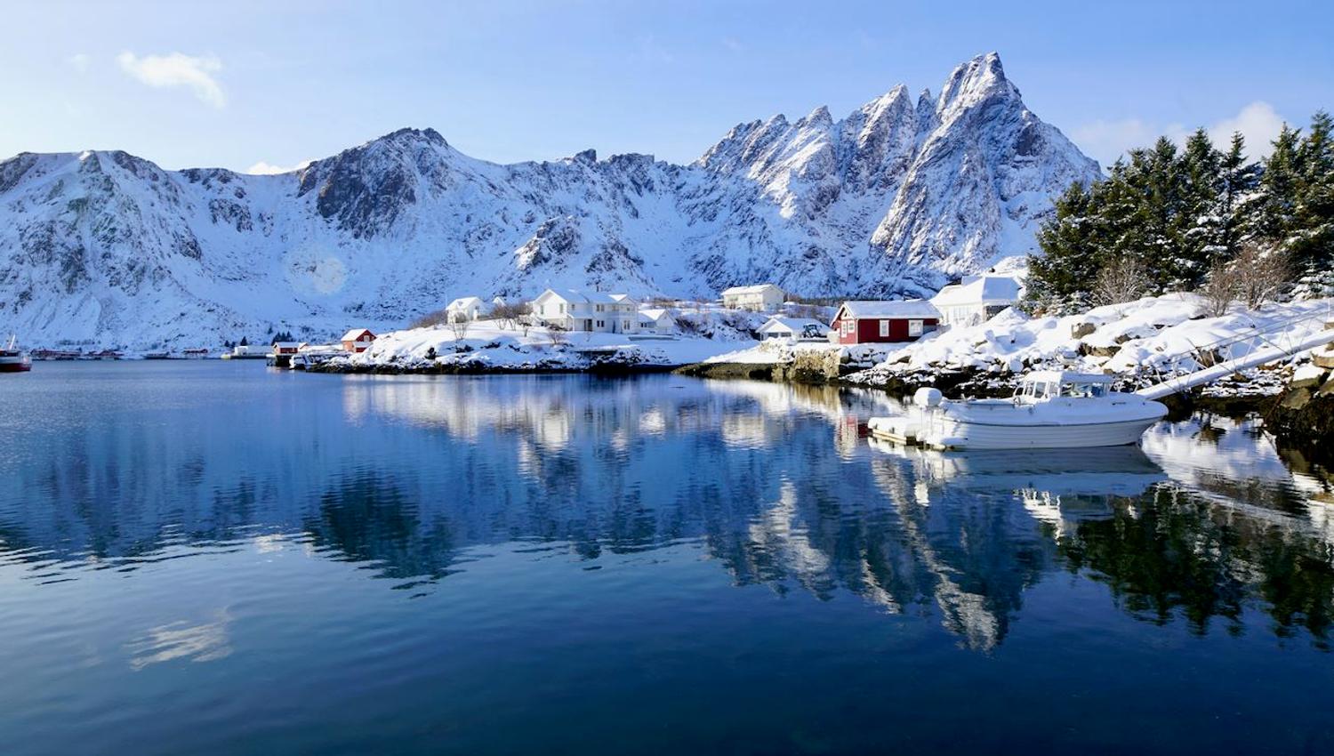 Vinter i Ballstad Lofoten