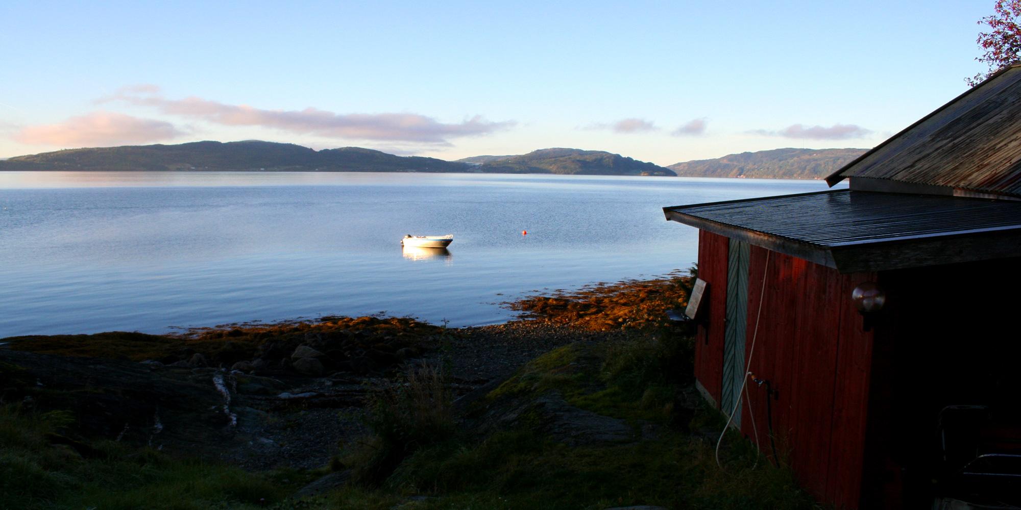 Skarnsundet Hytte: fjordutstkt