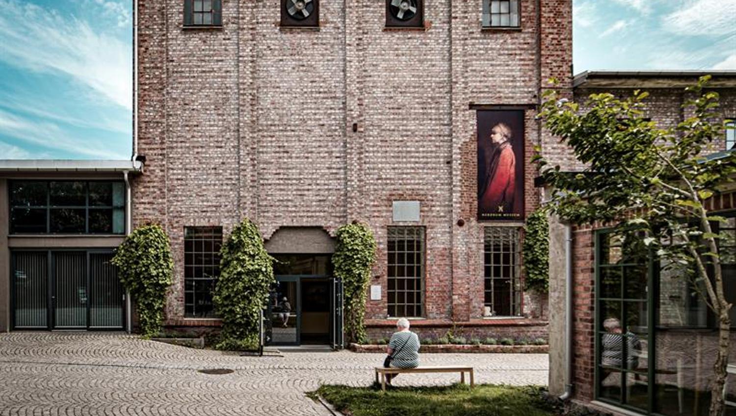 Bilde av Nerdrum museet ute