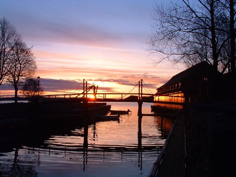 Kanalbro ved solnedgang
