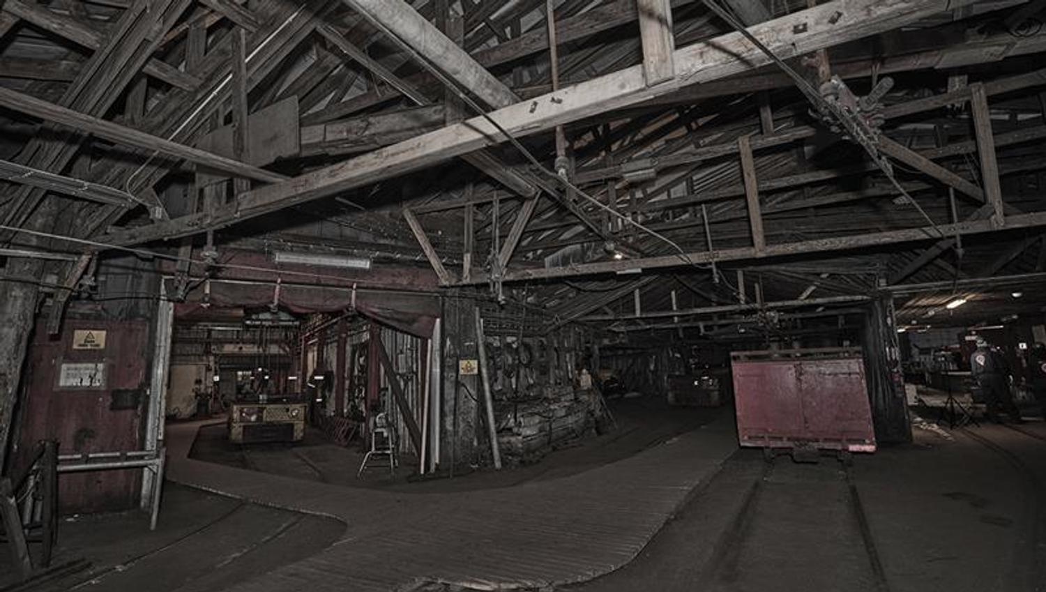 An intersection where multiple mine passages cross paths inside Mine 3