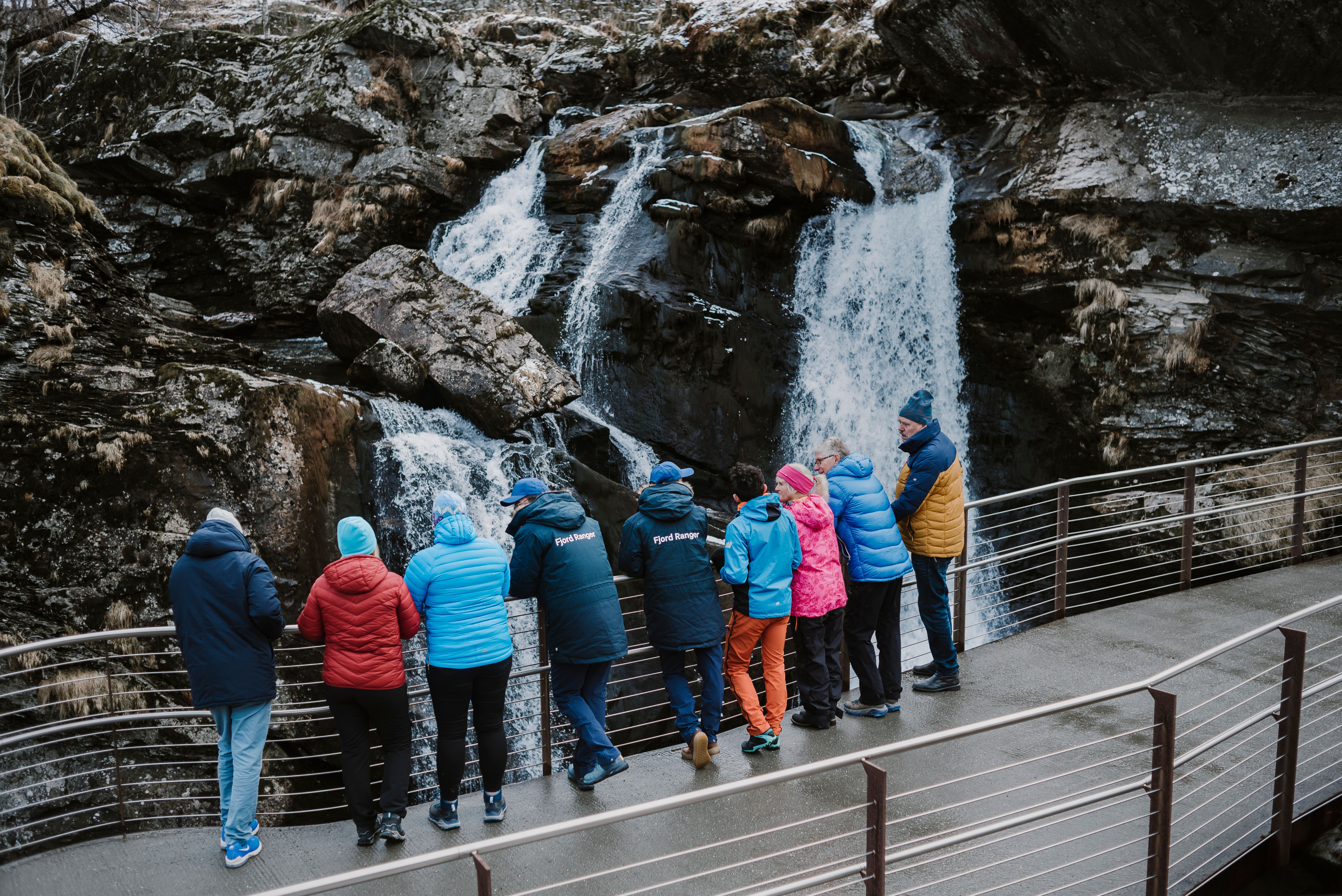 Fossevandring med guide