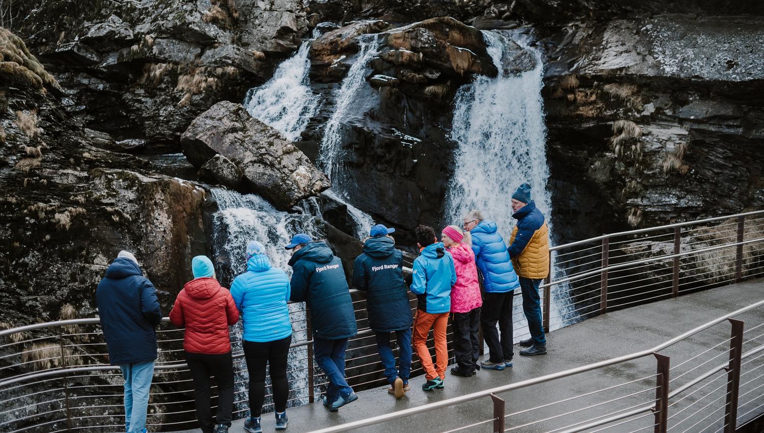 Fossevandring med guide