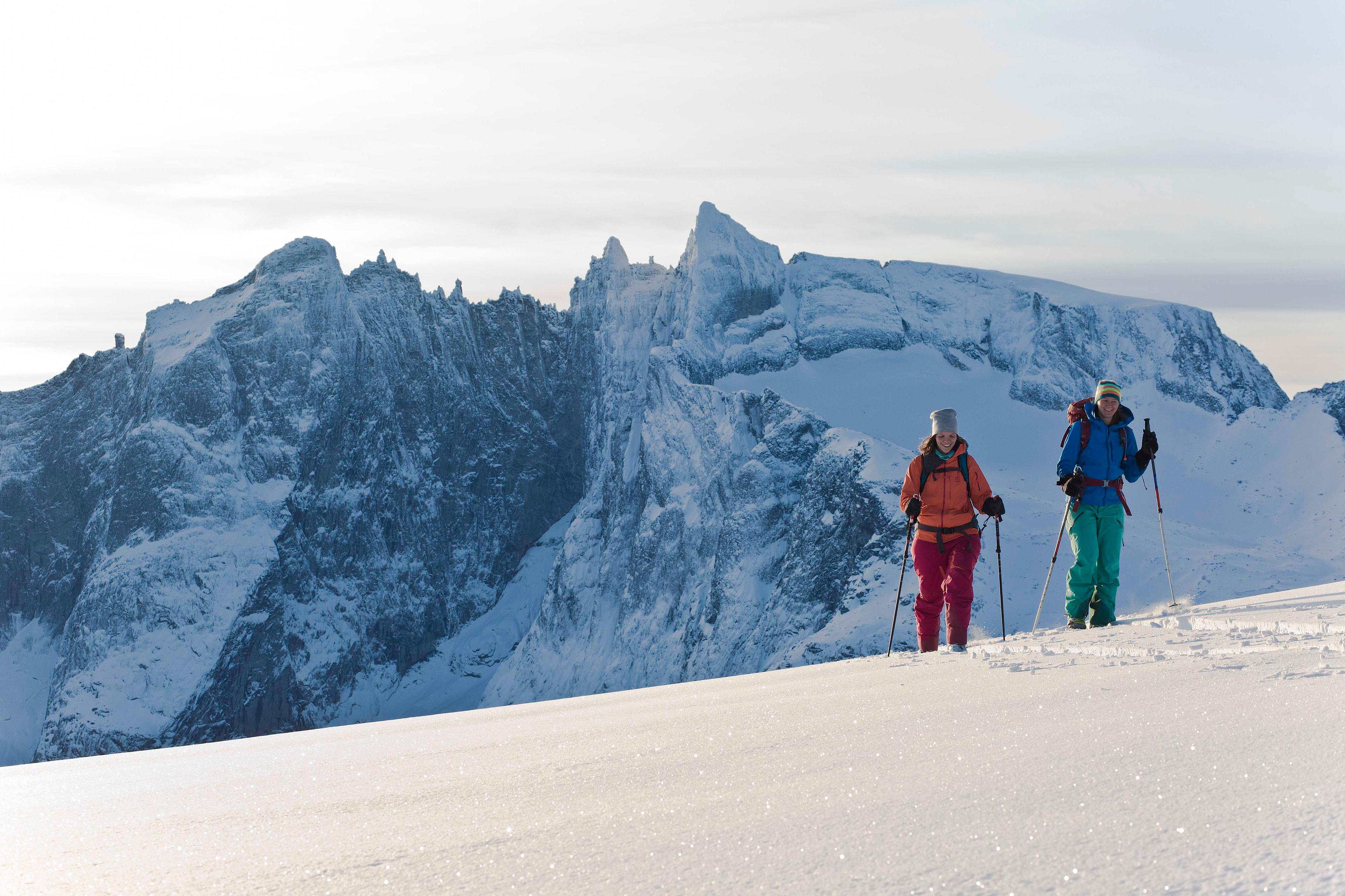 3-day ski touring in Romsdalen with Hotel Aak