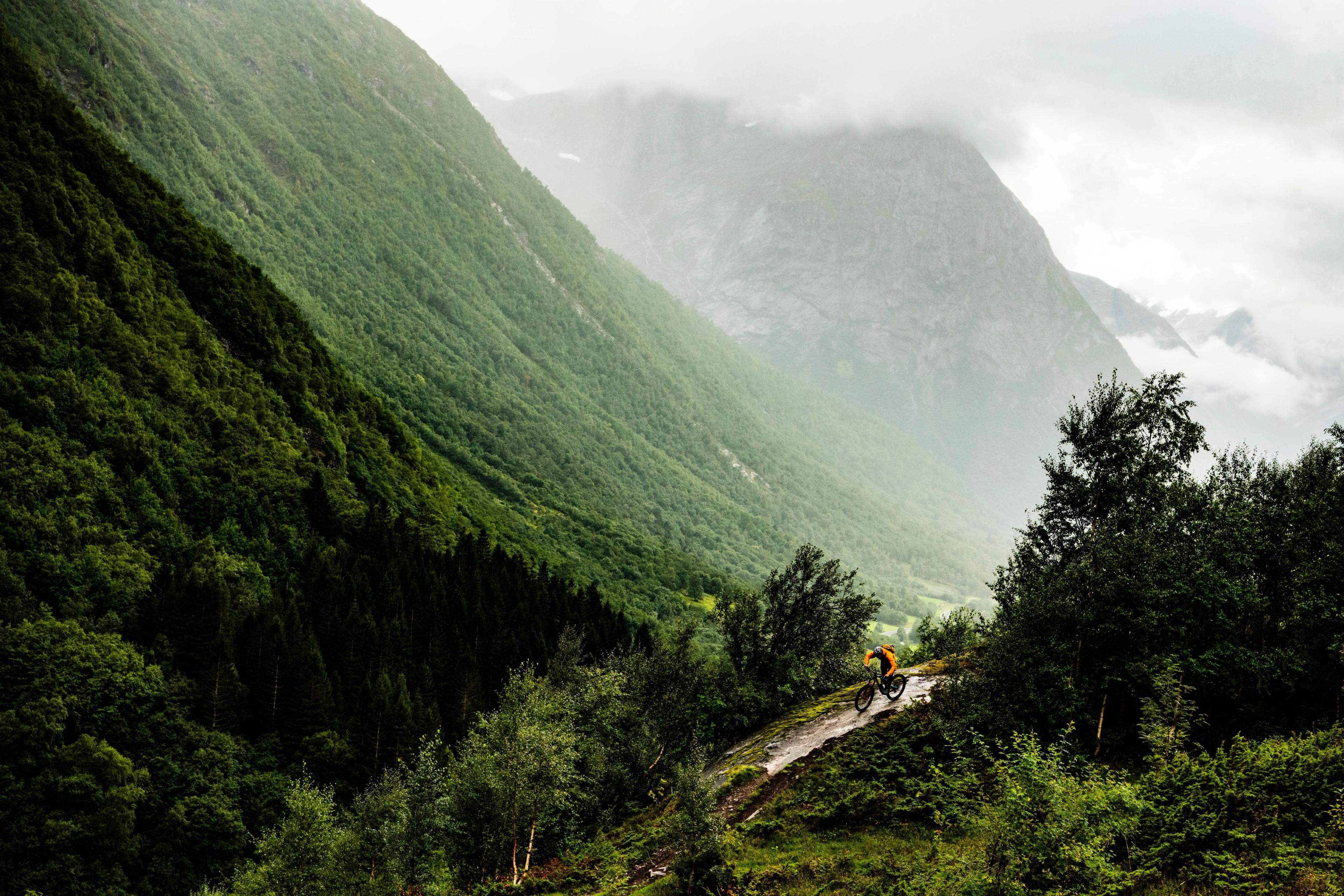 Trail cycling | Stryn