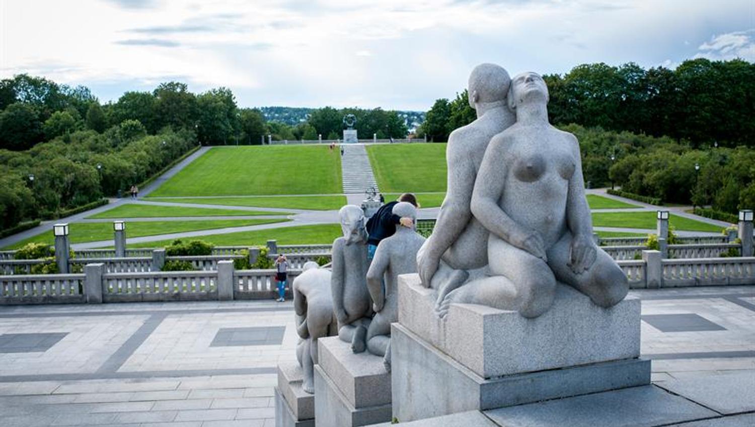 the statues around the monolith