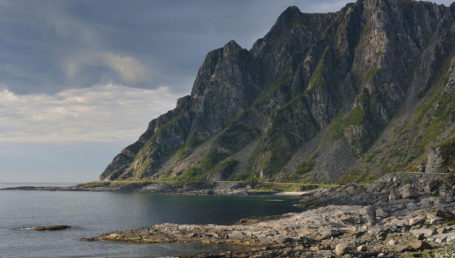 Steep mountains along the road
