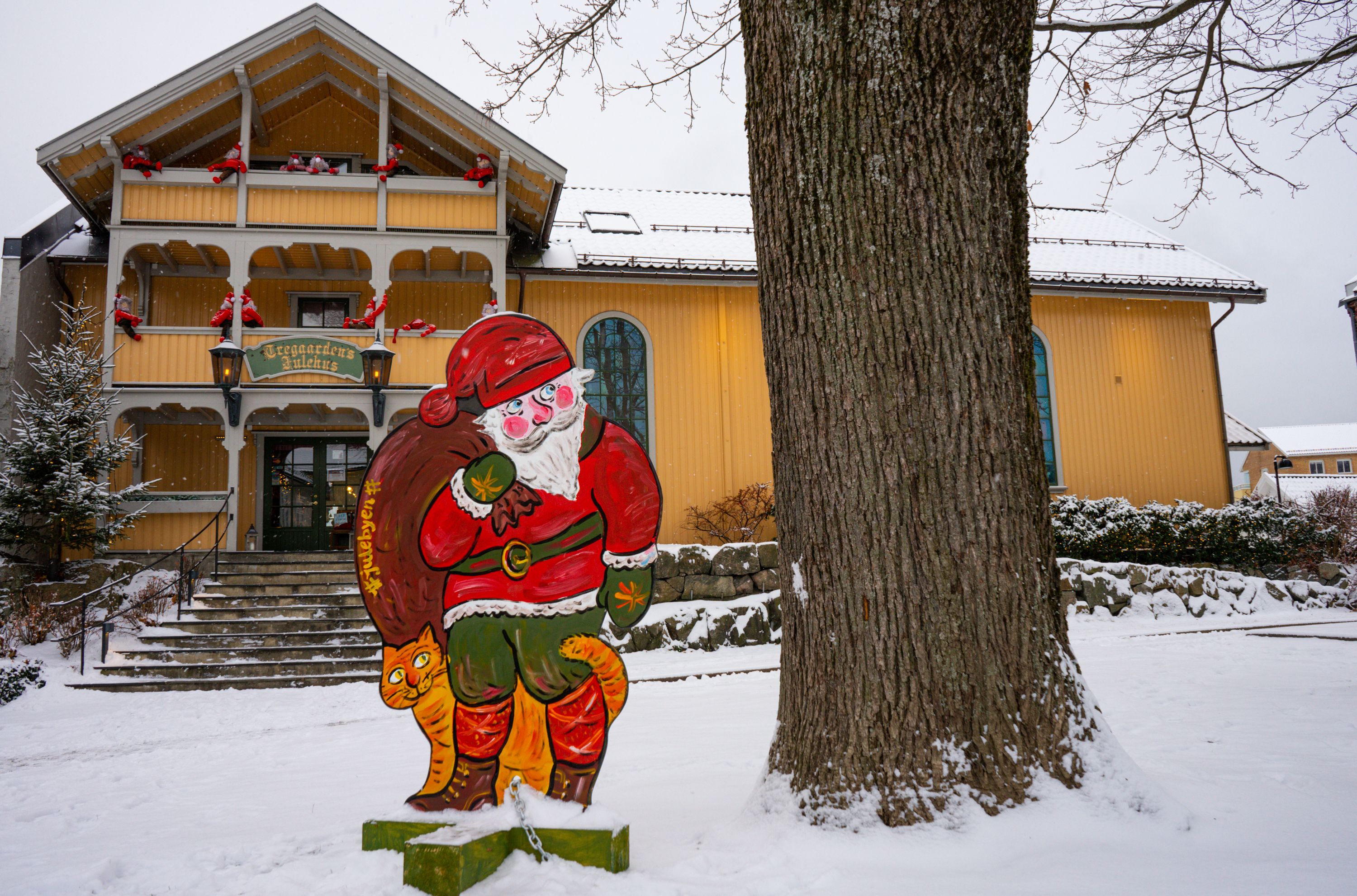Julehuset Drøbak vinter foto visitdrobakoscarsborg.no_2