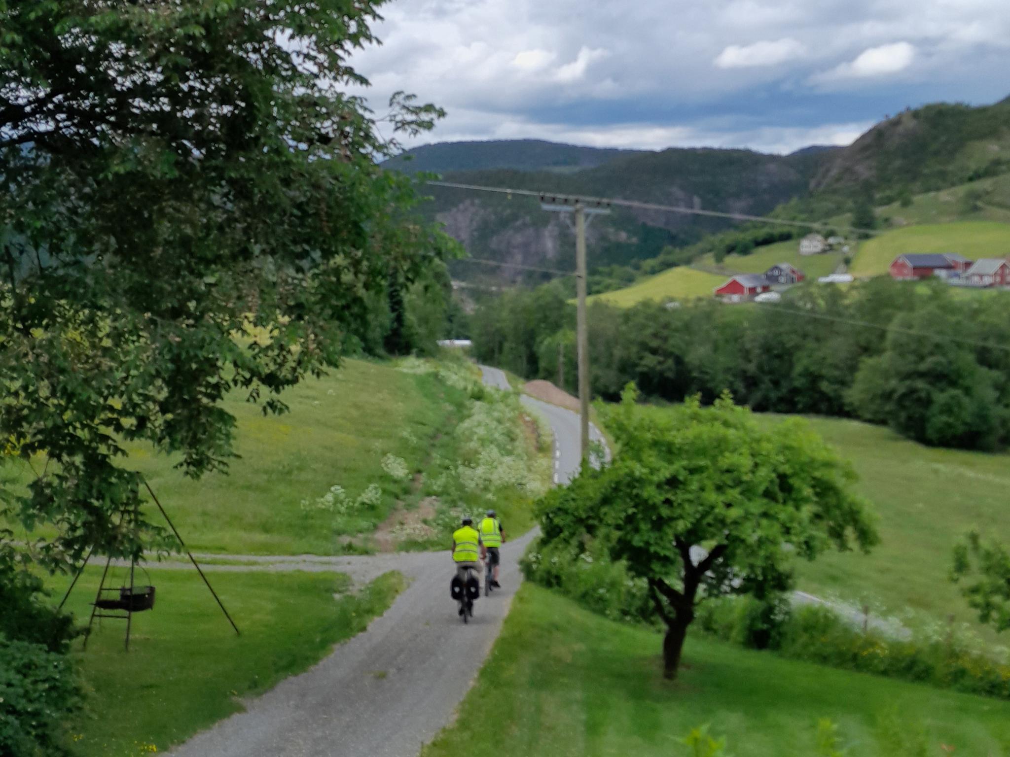 Sykkelutleie hos Fossane Gard i Hjelmeland