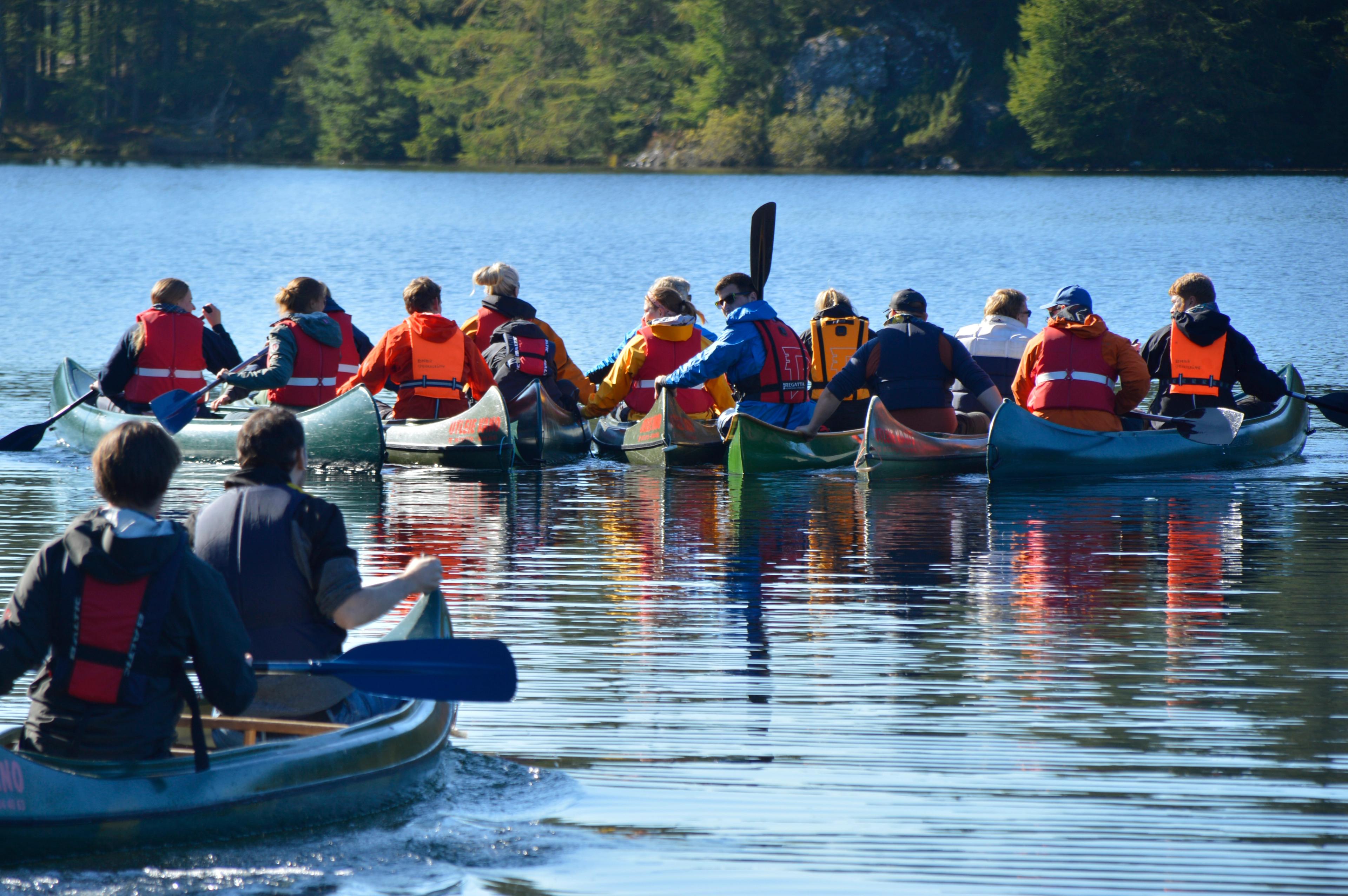 Speidergruppe på kanotur