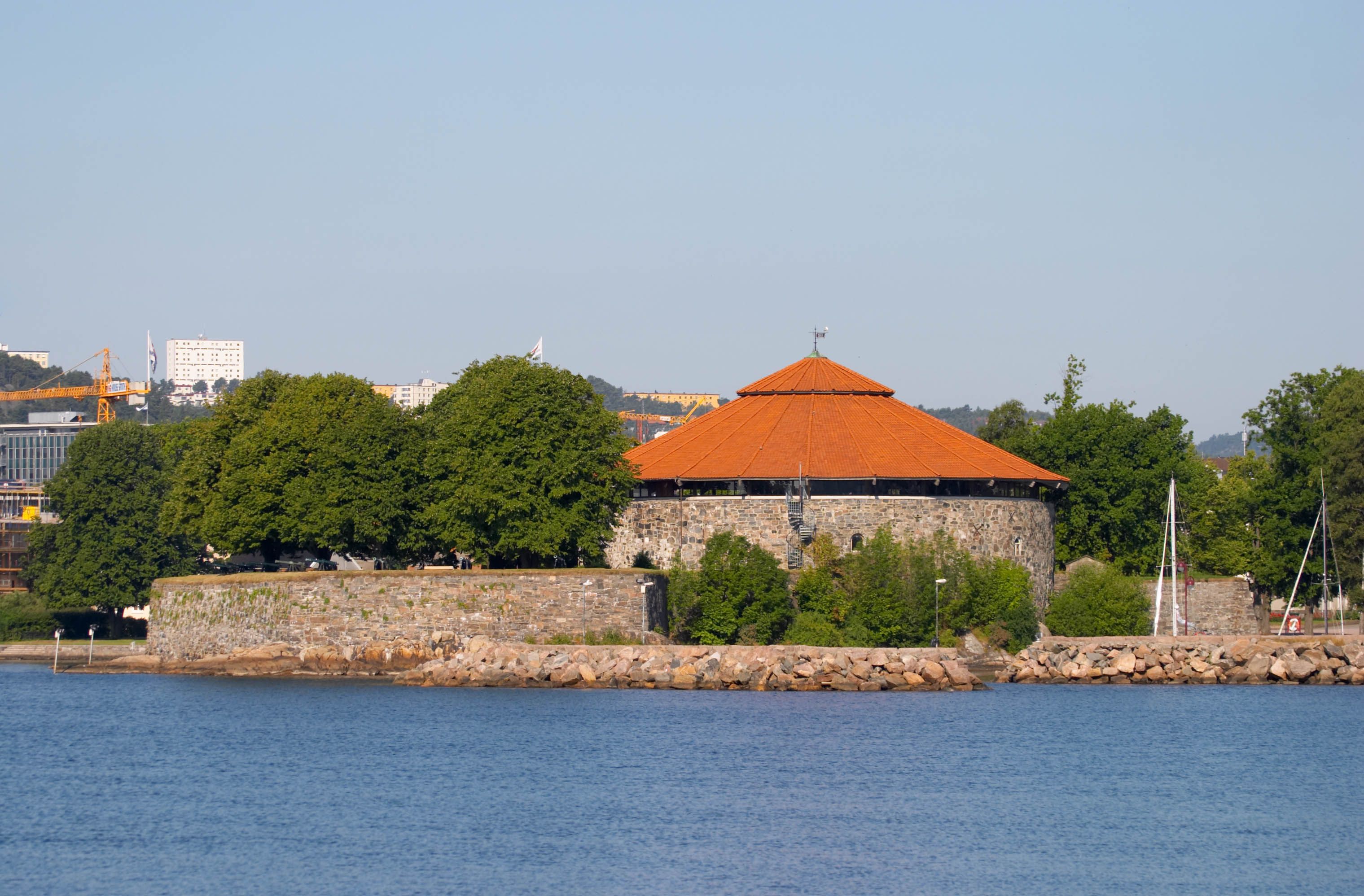 Festningen fra sjøen