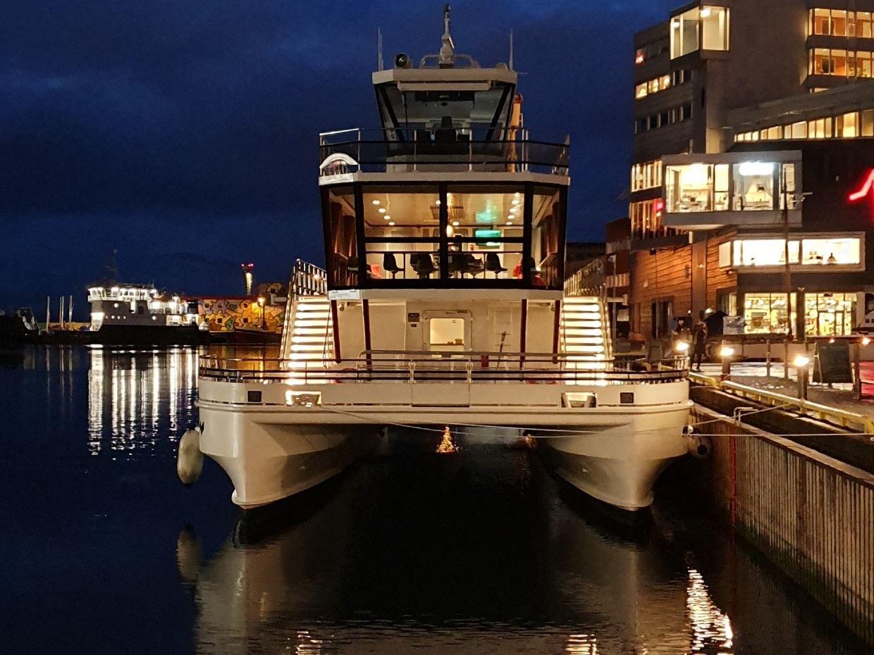 Dinner-Kreuzfahrt unter dem Polarlicht