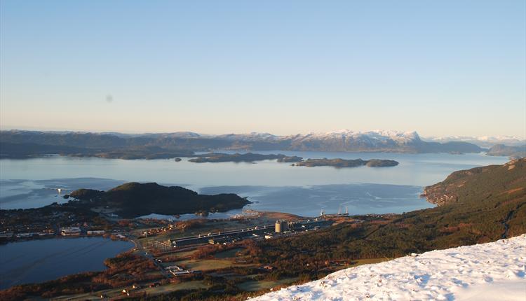 Tursti til Nordfjell frå Husnes