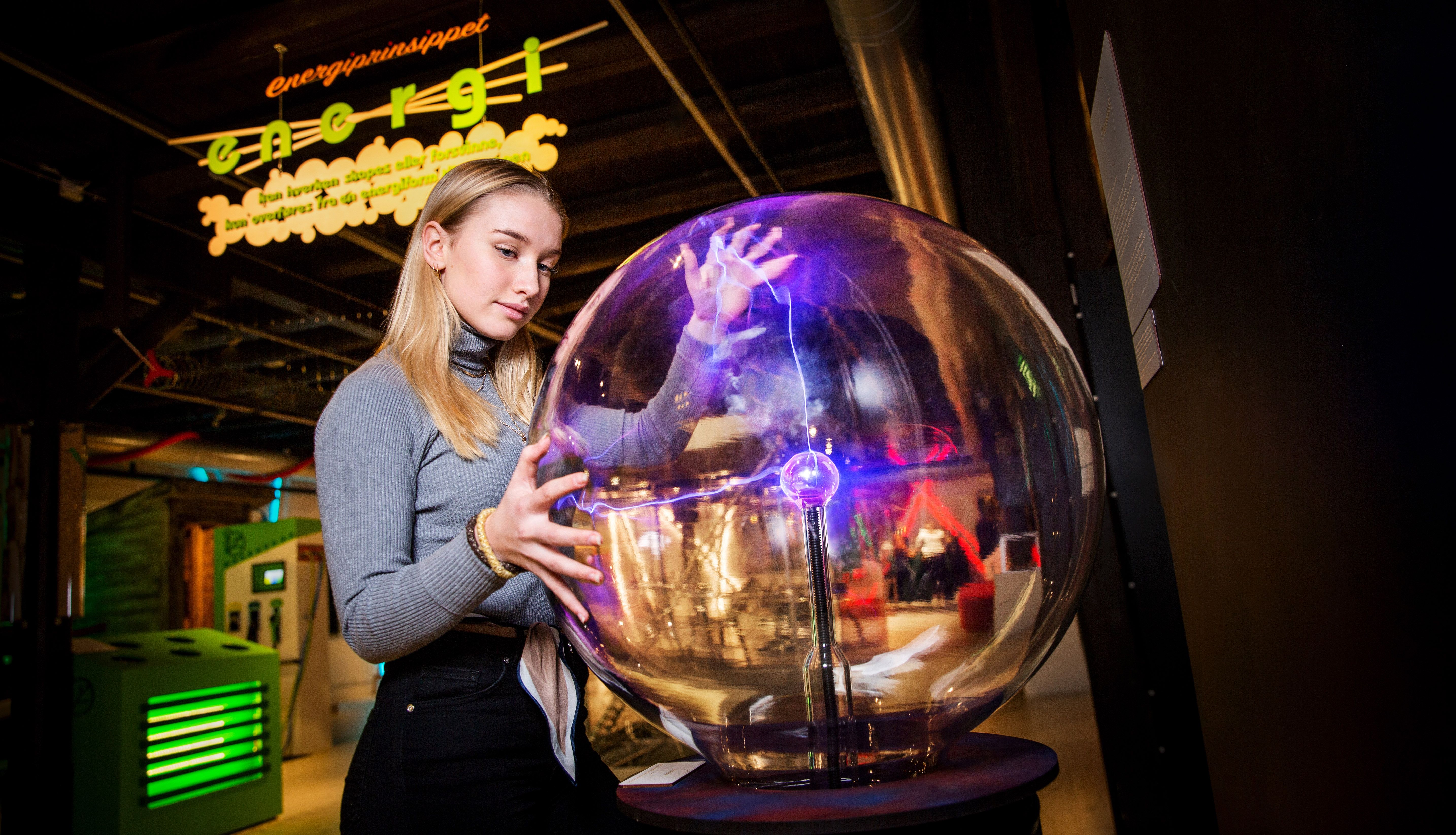 Vitensenteret Innlandet - Gigantisk plasmaball