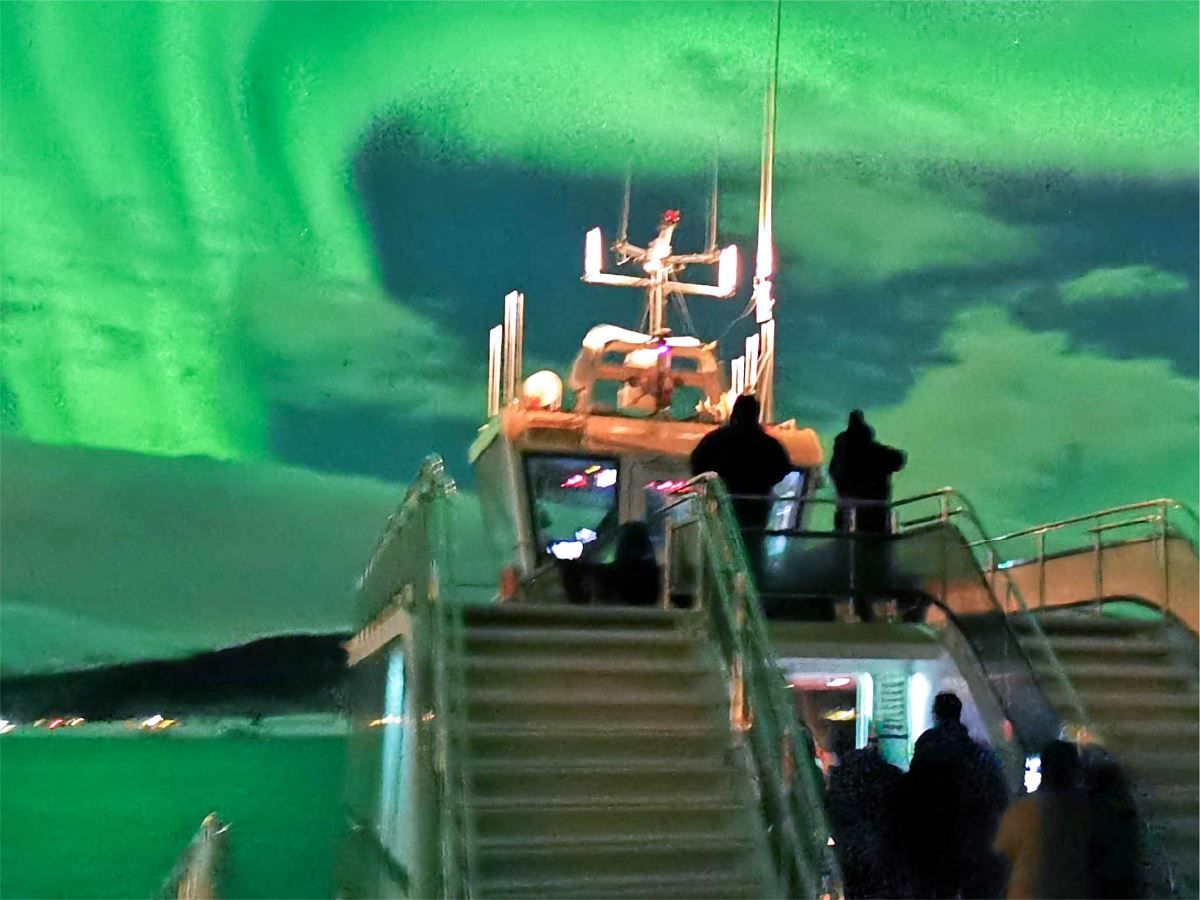 Viewing of the Northern Lights from the boat