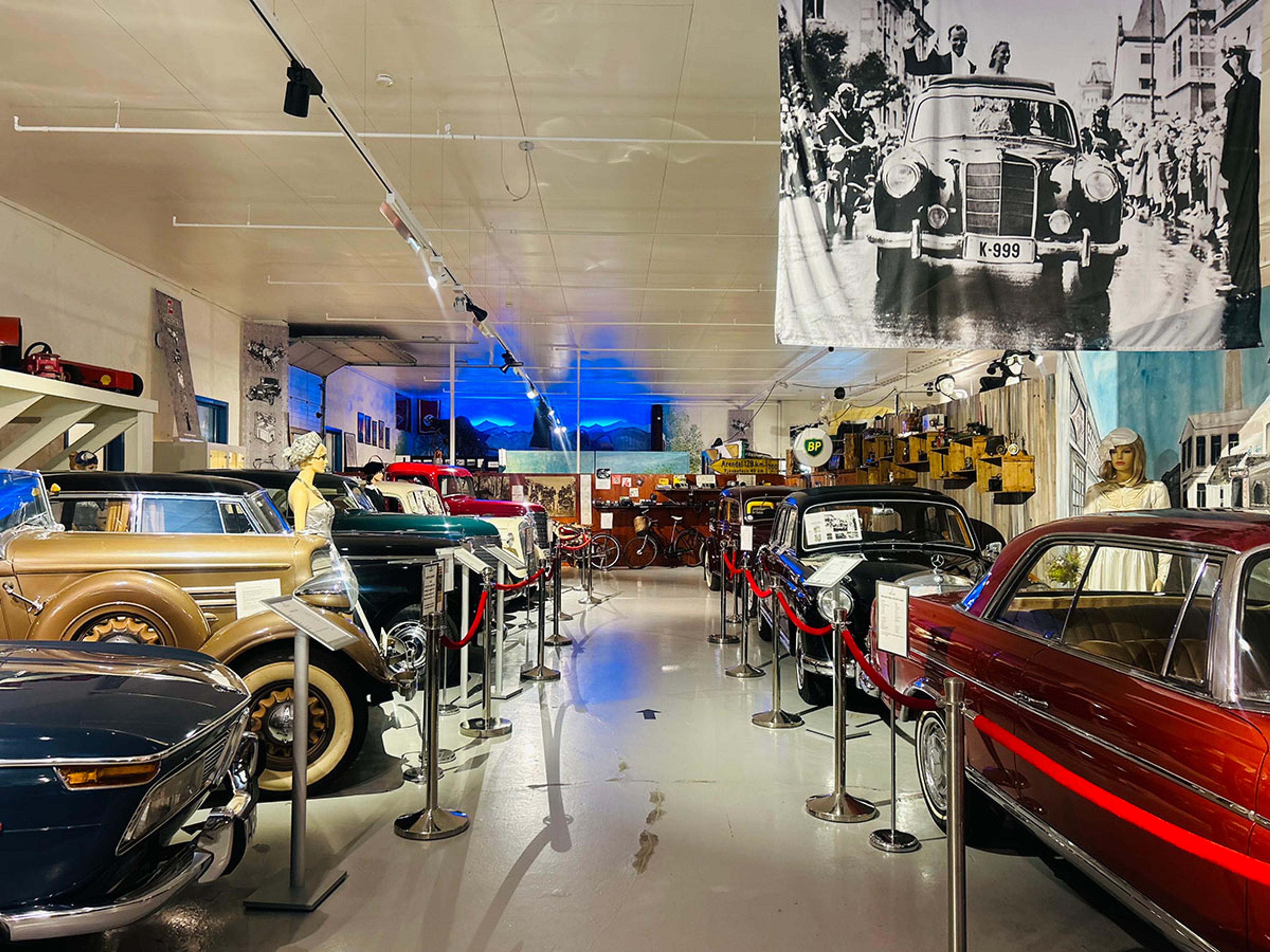 bilutstilling på Z-Museum