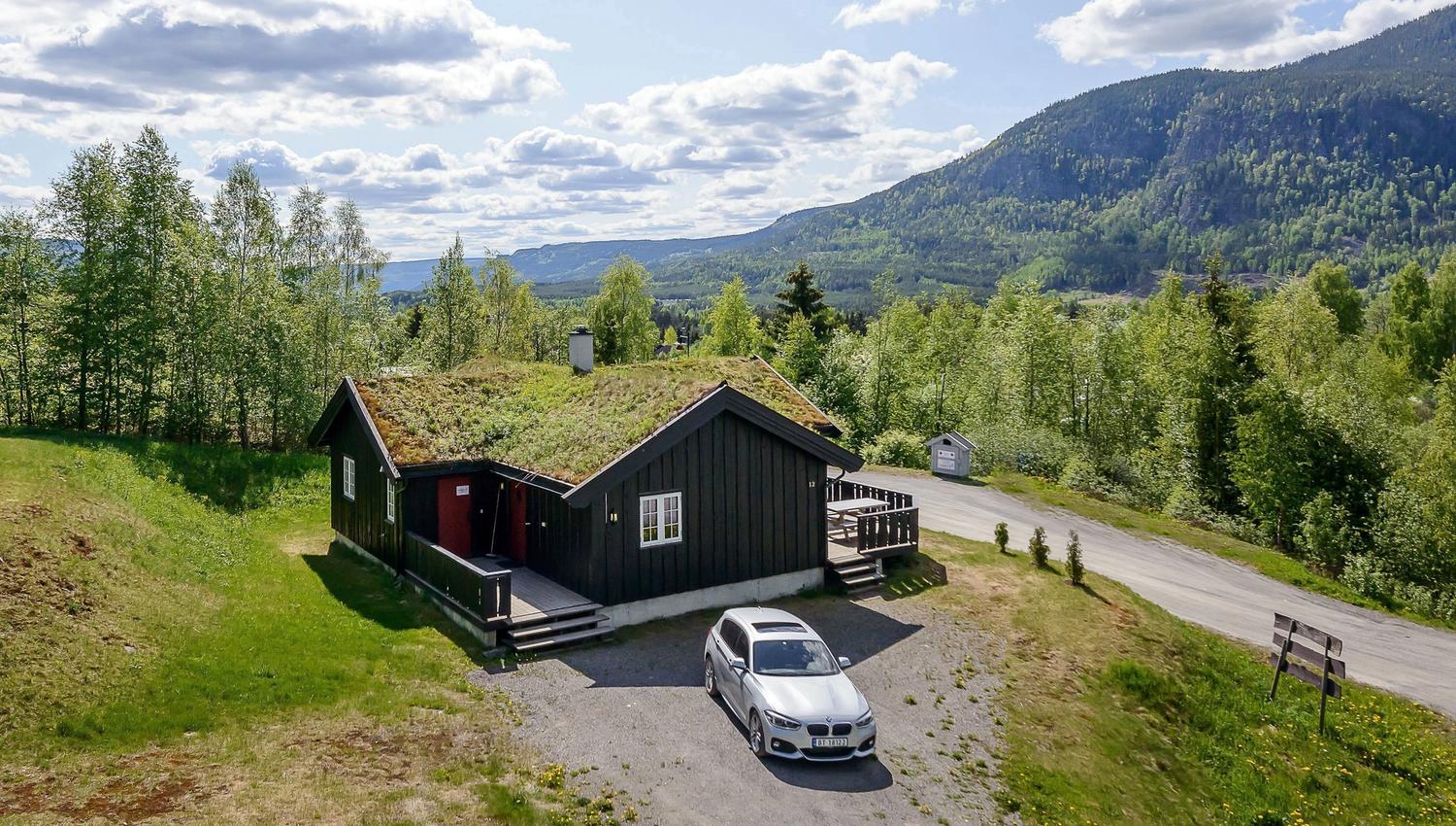 Nordlia 12 cabin in summer