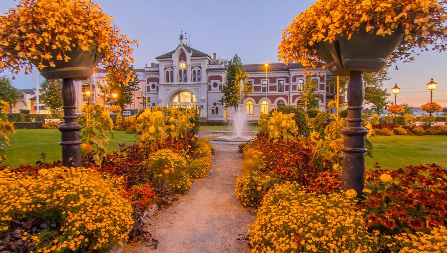 Jernbaneparken i høstfarger