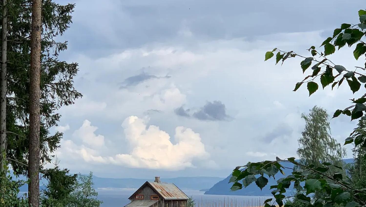 Havrebakken feriehus på Helgøya
