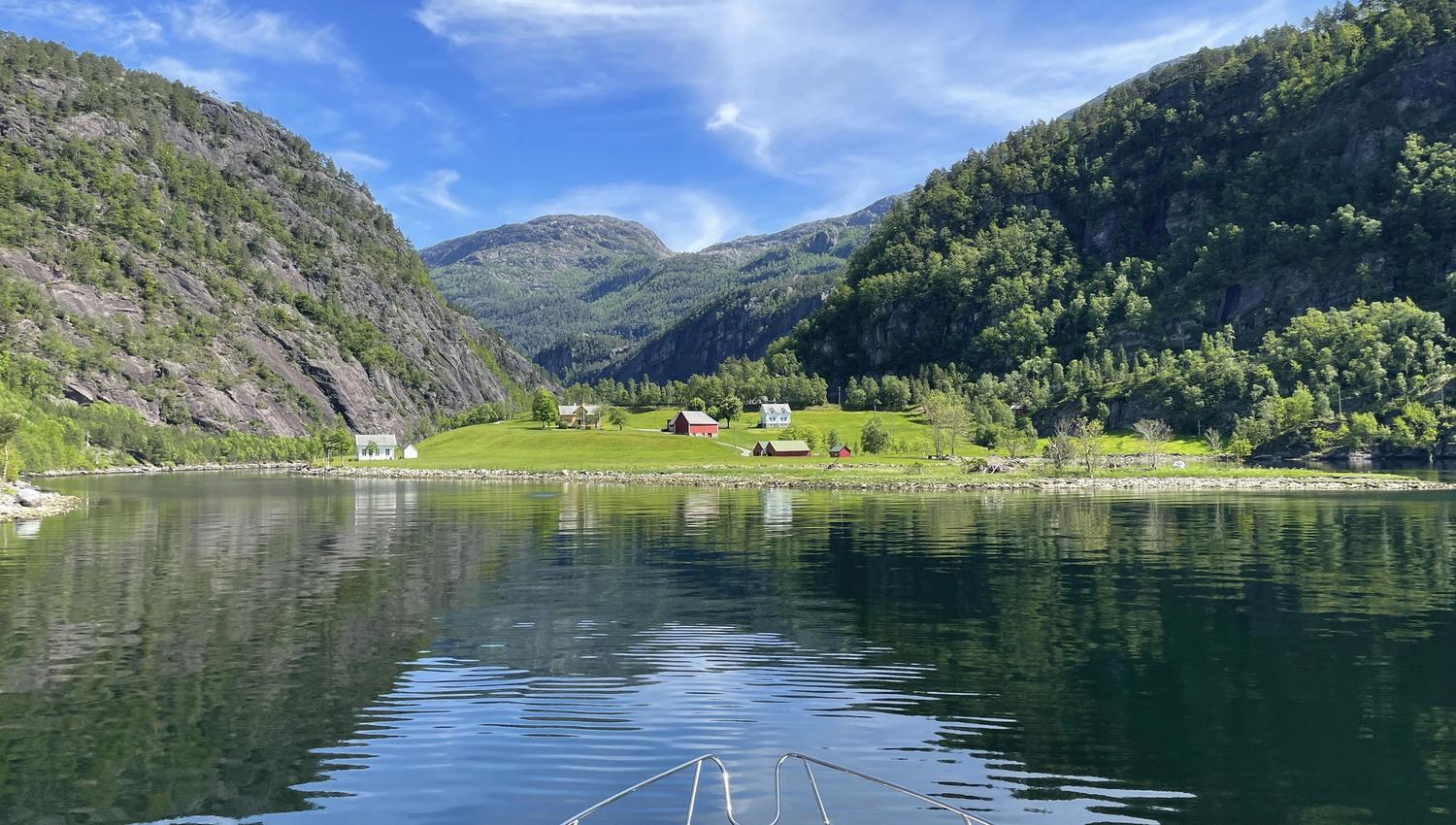 Private fjord cruise to Modalen