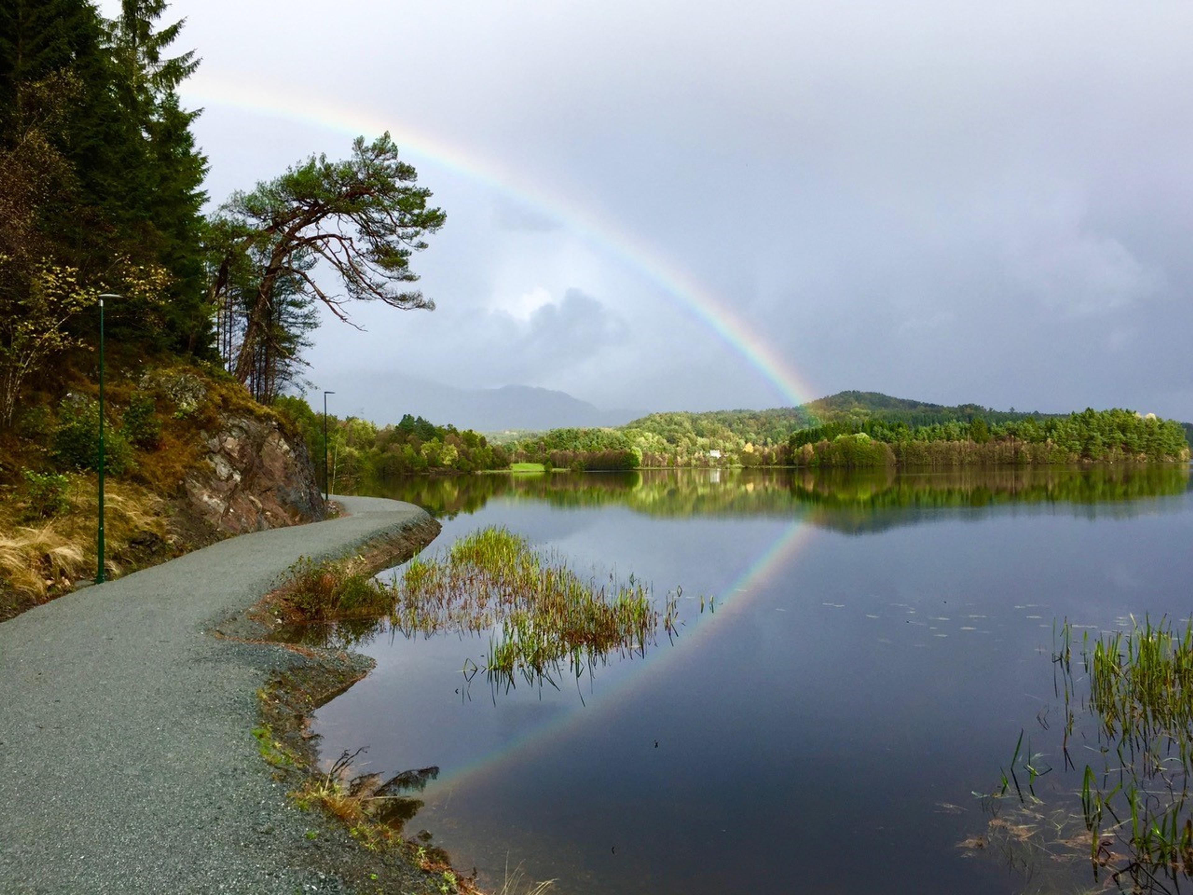 Tursti rundt Ådlandsvatnet