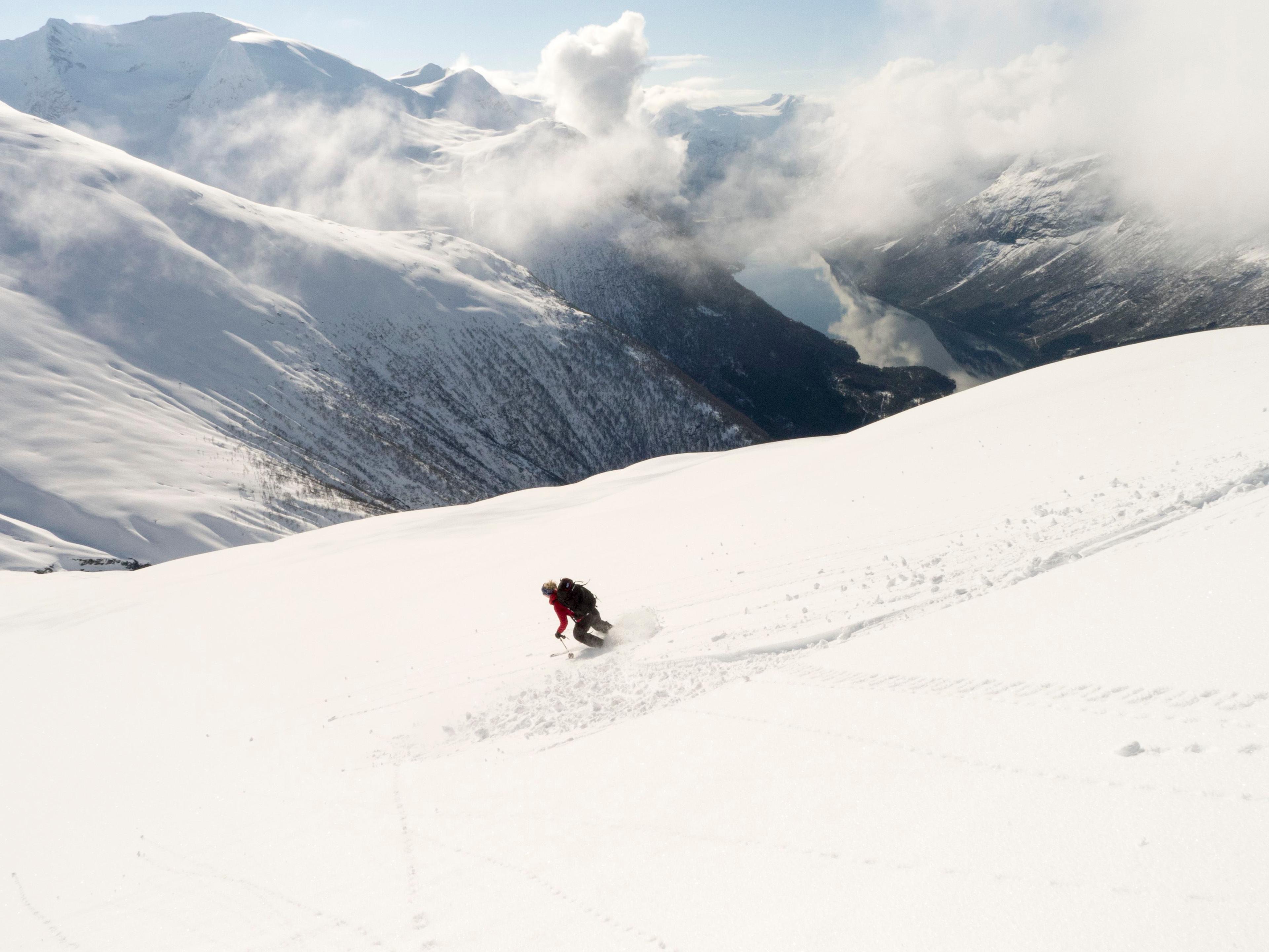 Alpine ski touring in Nordfjord | Breogfjell